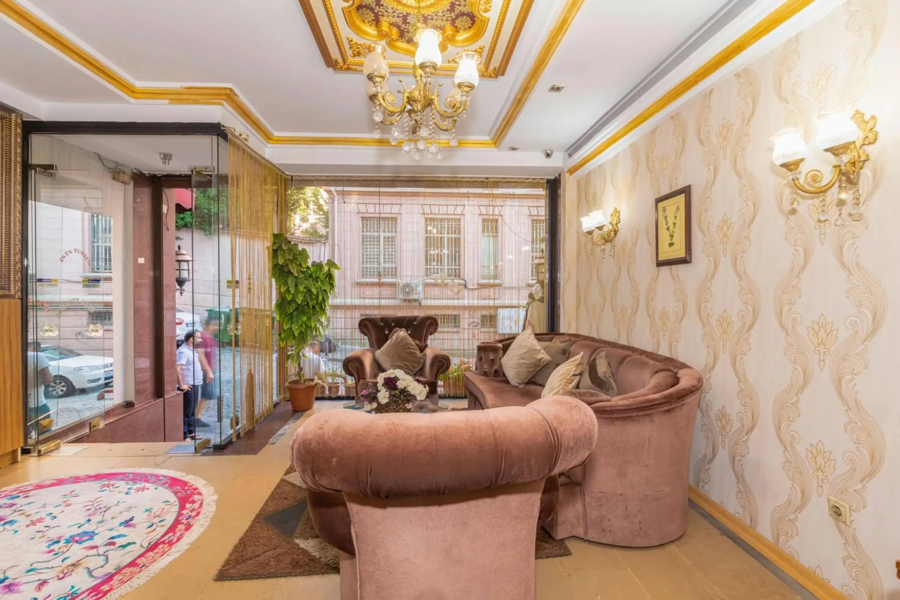 Lobby or reception, Seating Area in Ista Palace Hotel