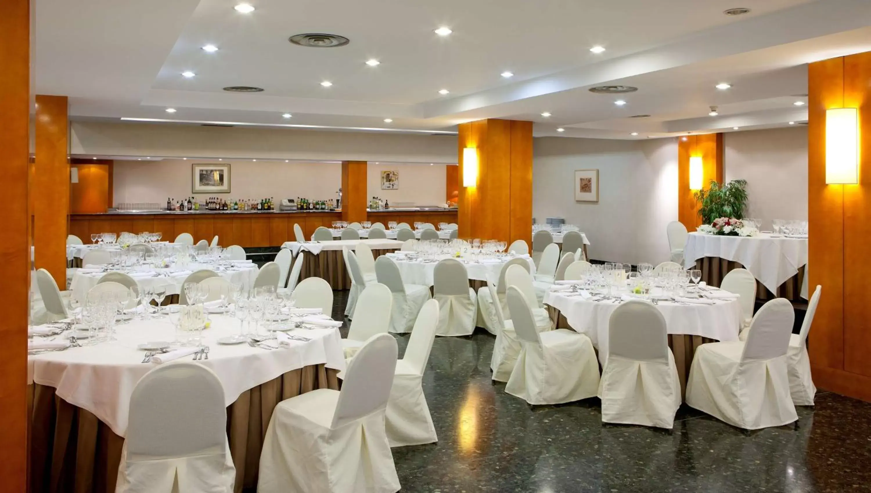 wedding, Banquet Facilities in NH Ciudad de Cuenca