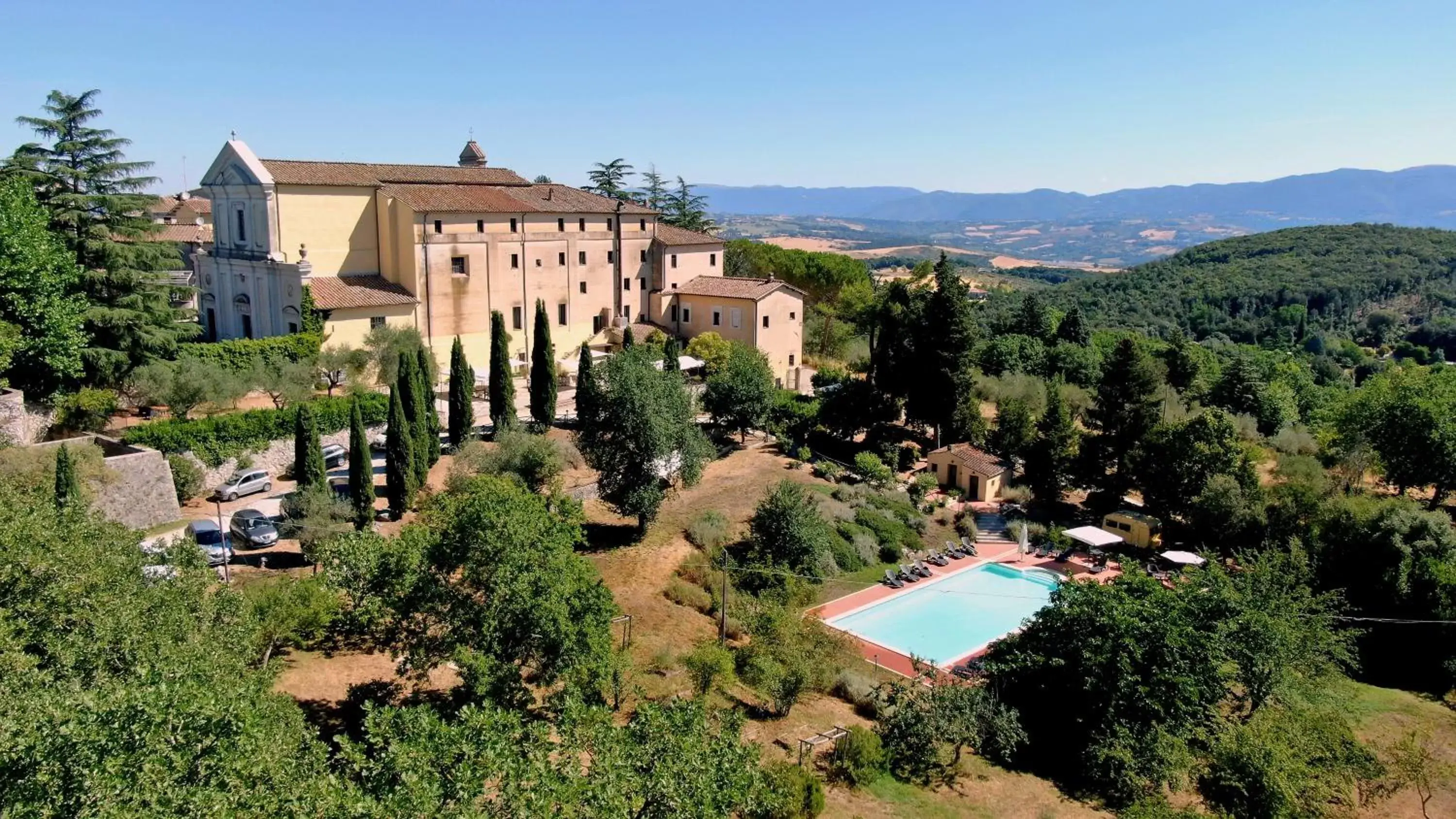 Property building, Bird's-eye View in Monastero Le Grazie