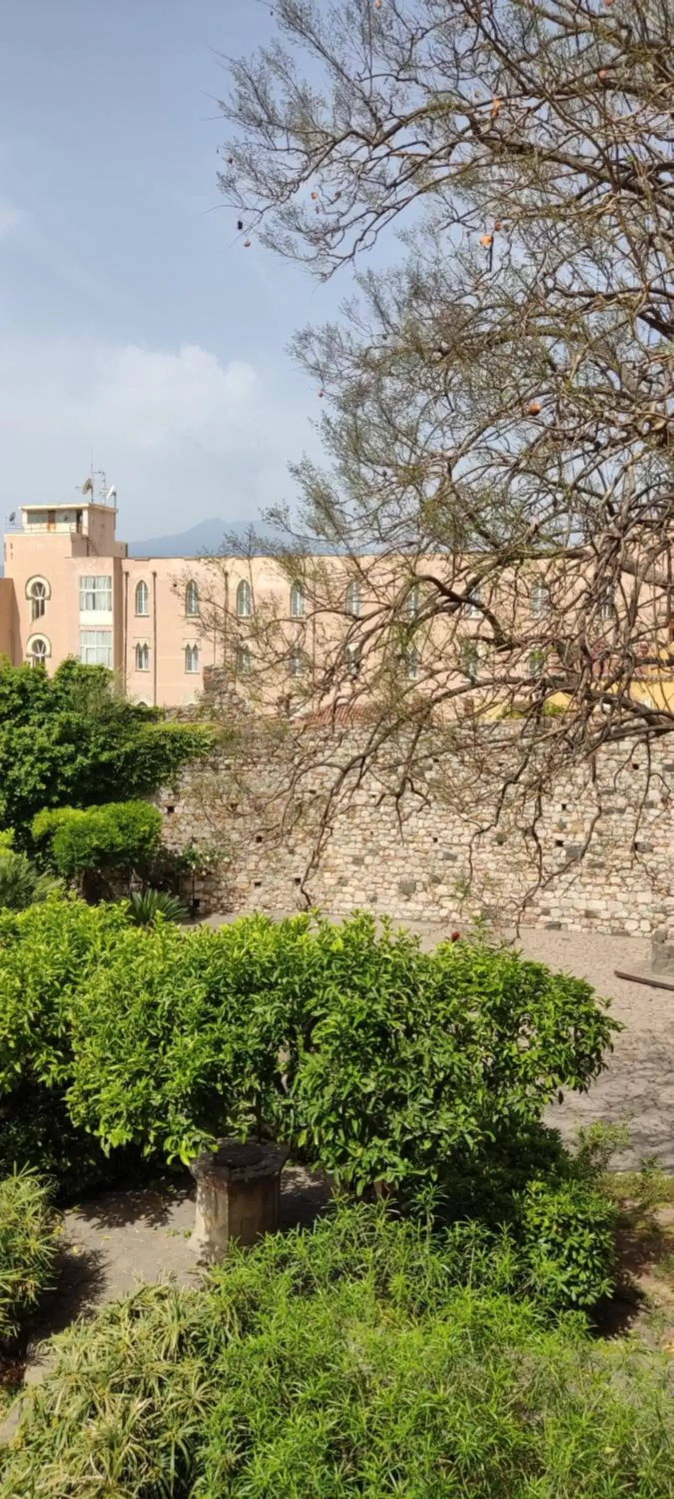 Garden view, Property Building in B&B AKROPOLIS