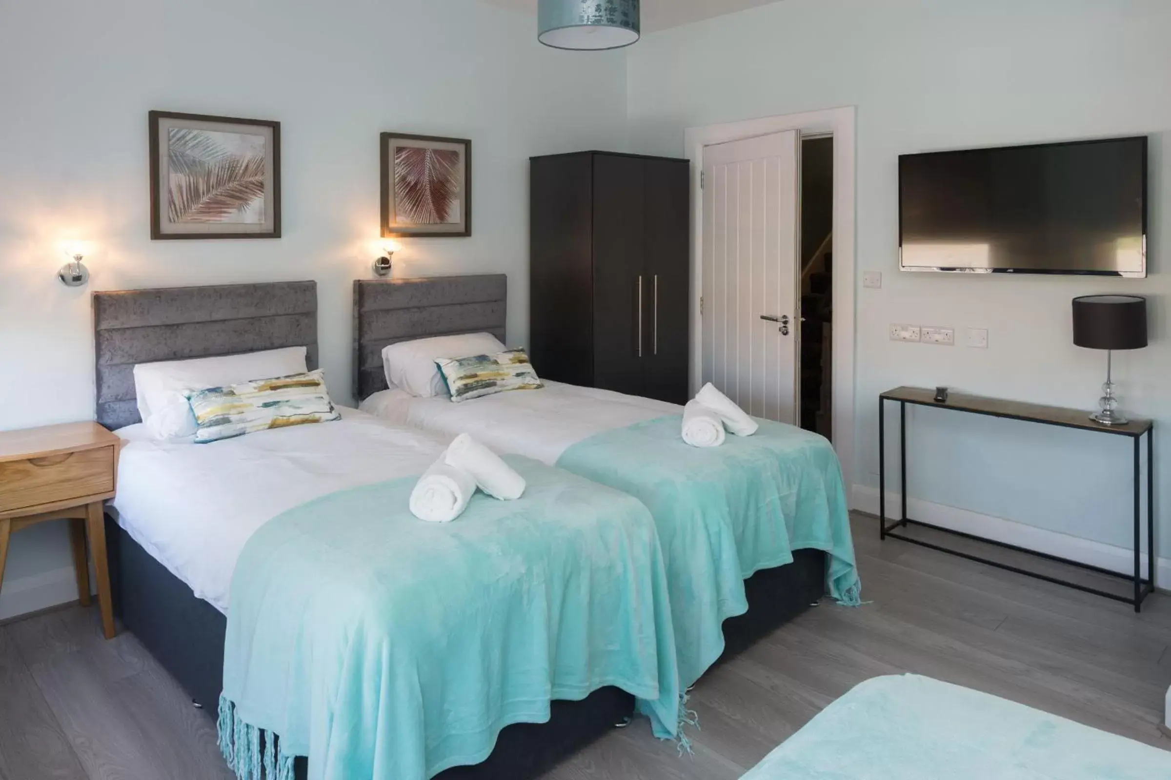 Bedroom, Bed in Titanic Guest 4 Star Boutique- Tourism NI certified- Free parking Bedroom, Bed in Titanic Guest 4 Star Boutique- Tourism NI certified- Free parking