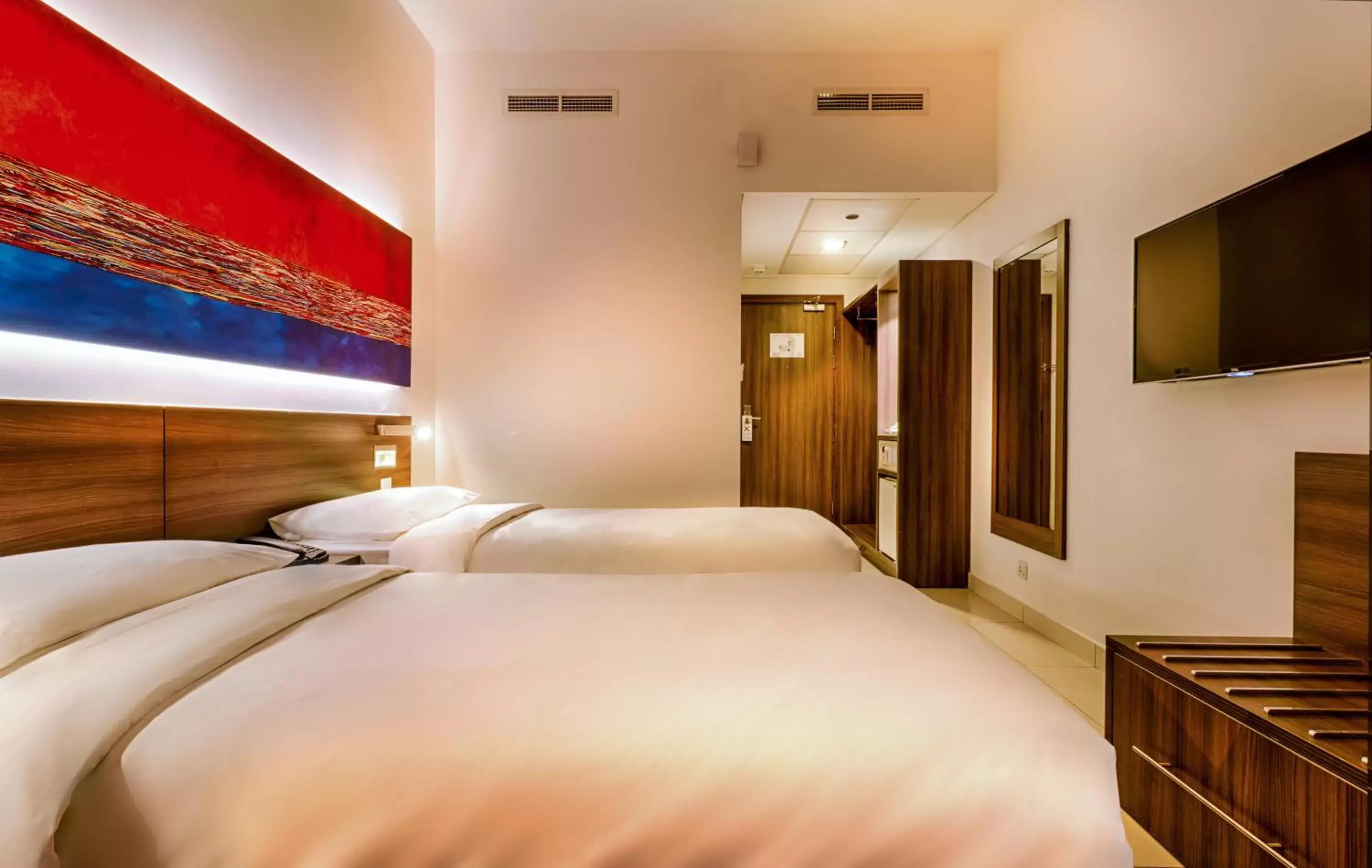 Bedroom, Bed in Citymax Hotel Al Barsha at the Mall
