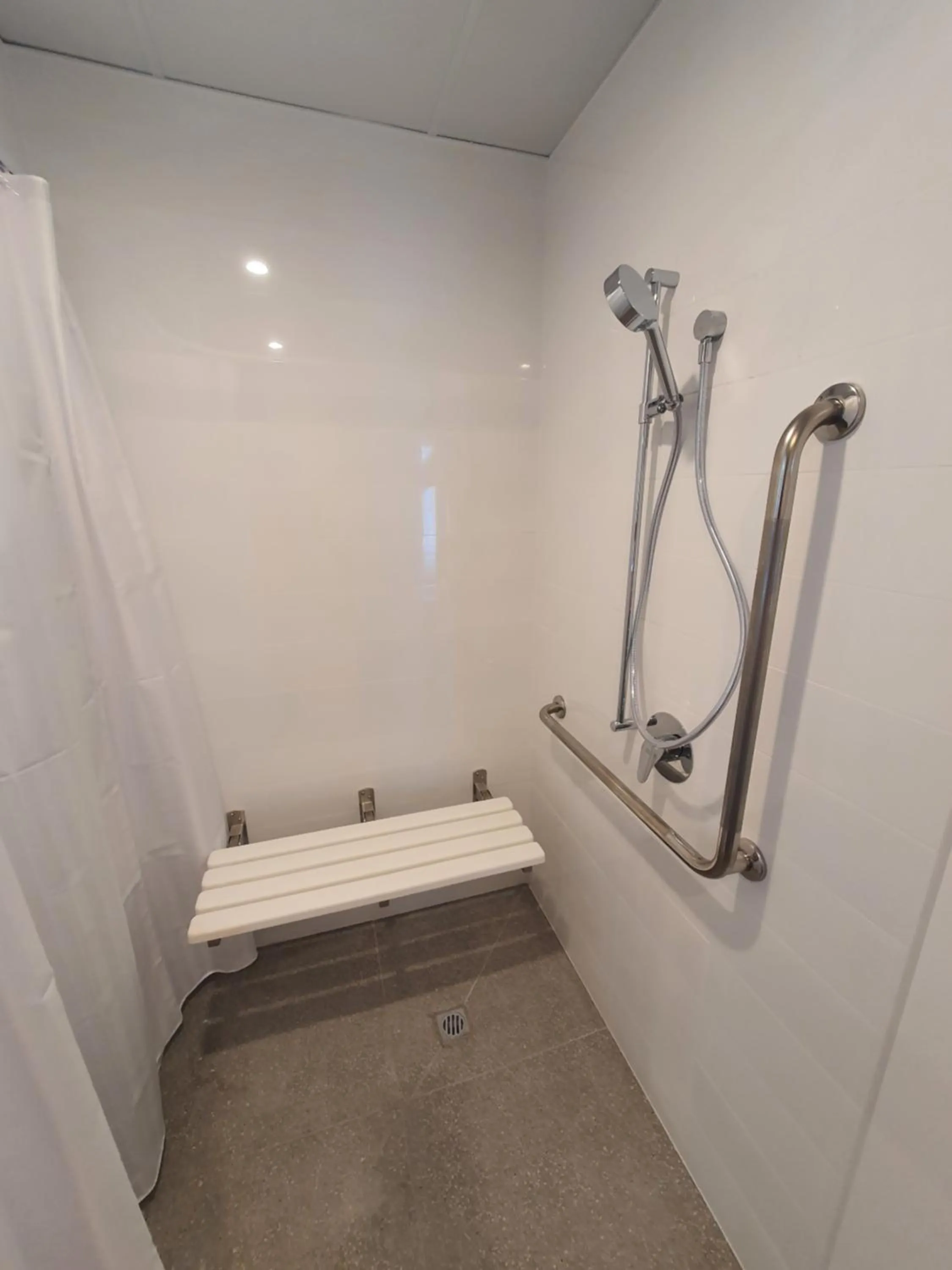 Shower in La Quinta by Wyndham Ellerslie Auckland