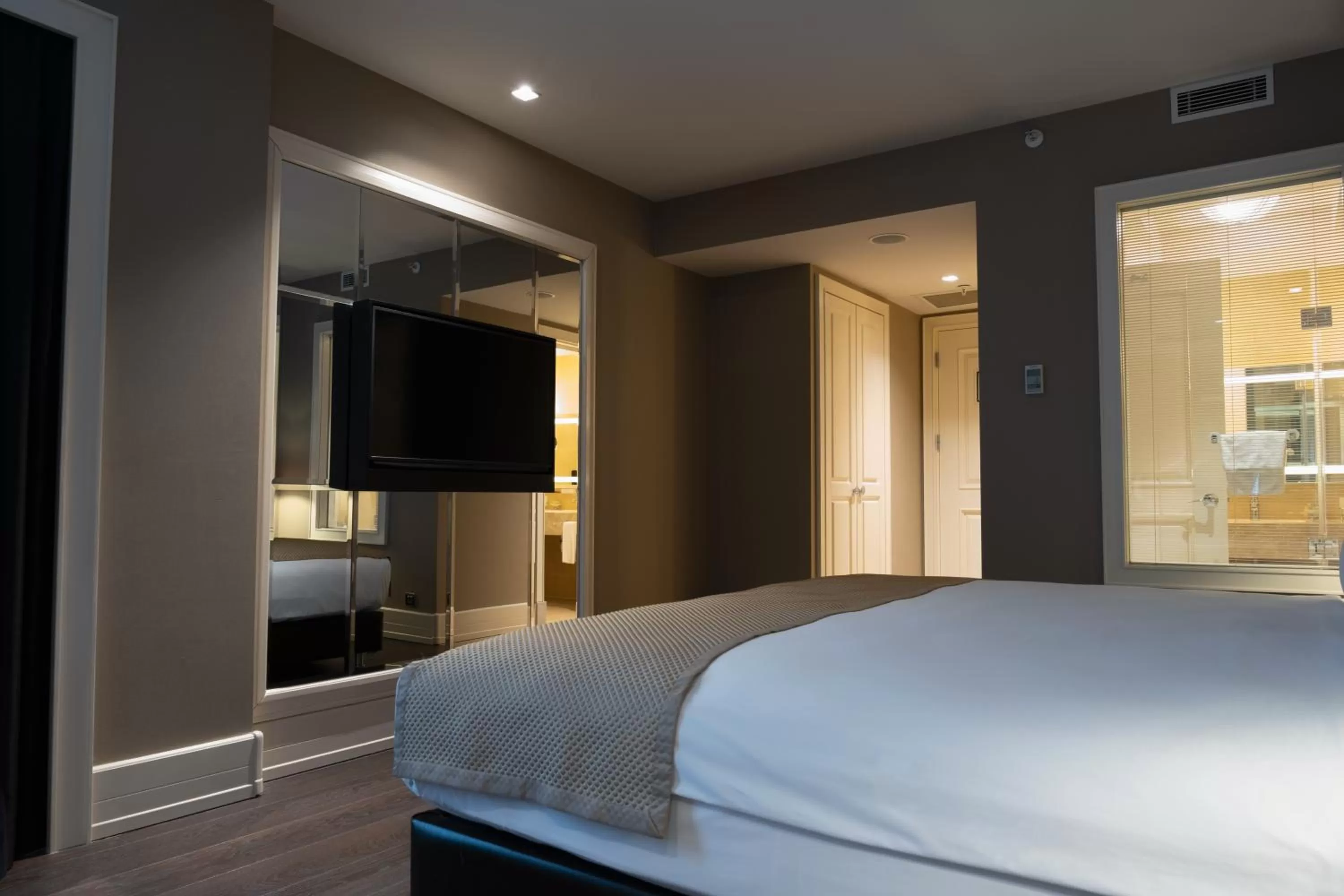 Bed in Windsor Hotel & Convention Center Istanbul