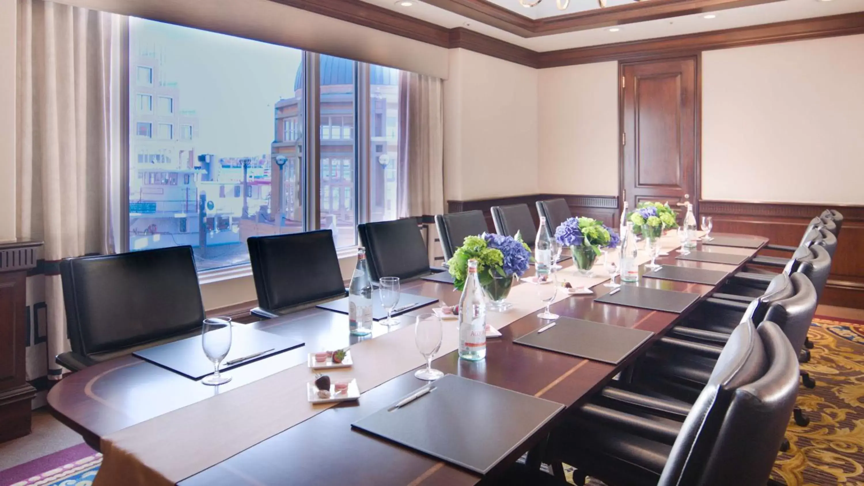 Business facilities, Business Area/Conference Room in Boston Harbor Hotel