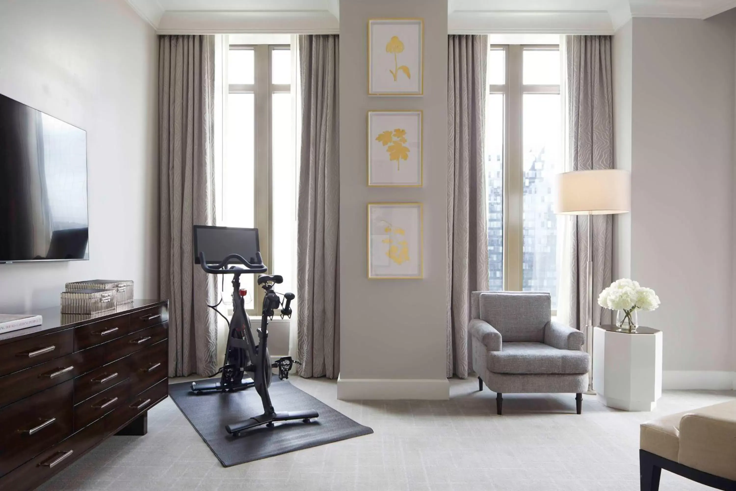 Bedroom, Seating Area in Waldorf Astoria Atlanta Buckhead