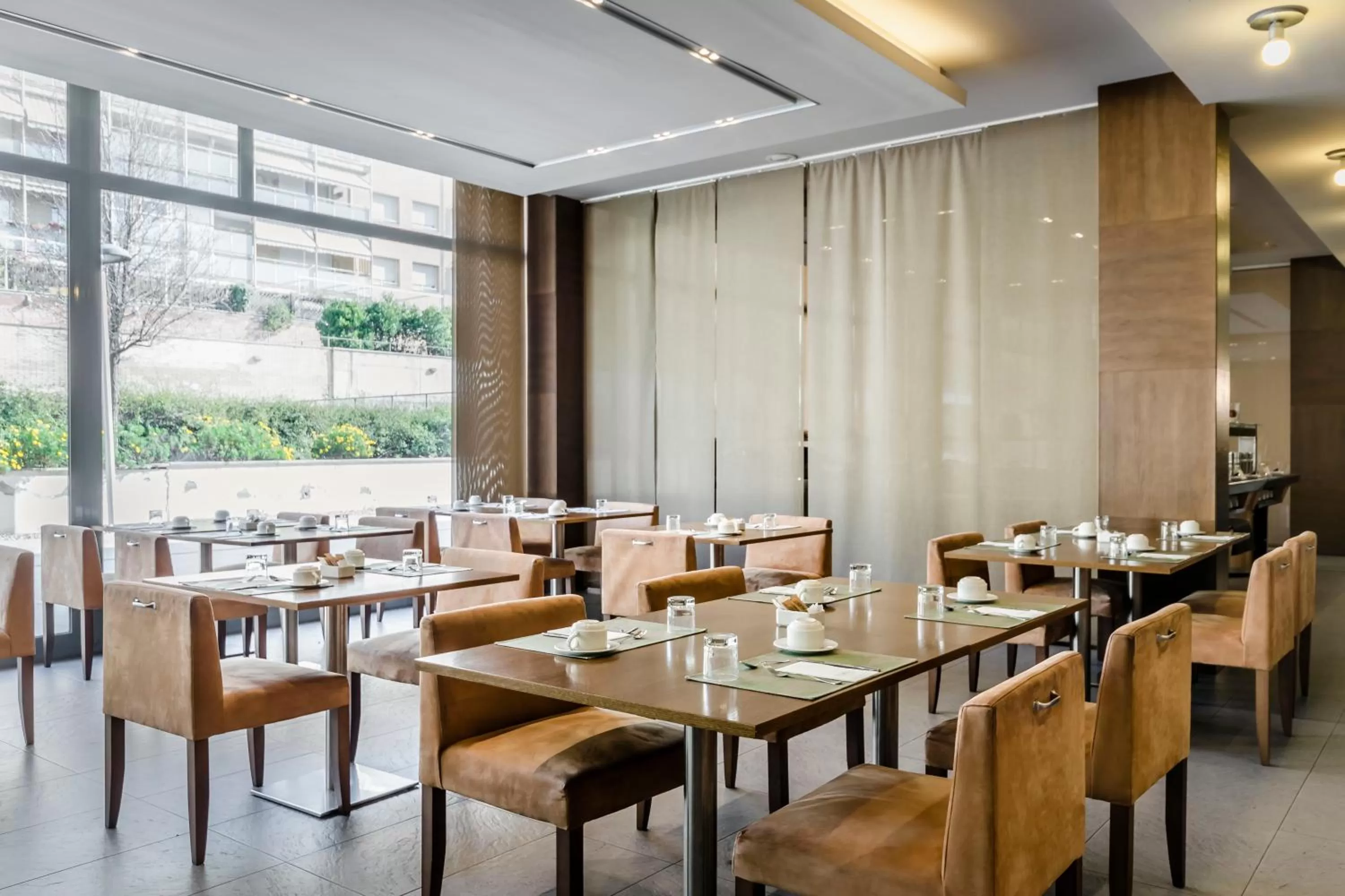 Lounge or bar in Hotel Exe Barcelona Gate