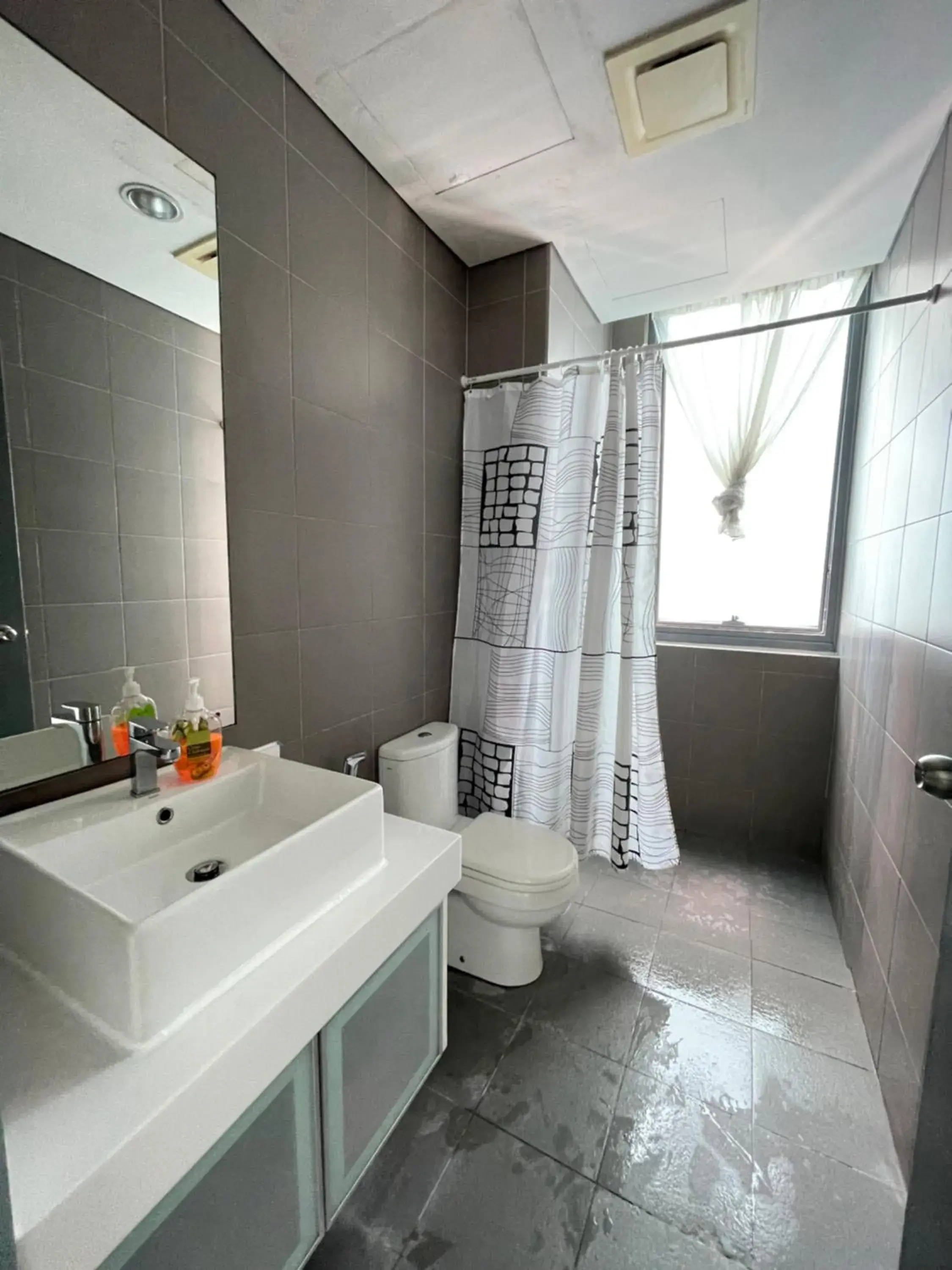 Toilet, Bathroom in Mercu Summer Suite KLCC @ Penguin Homes
