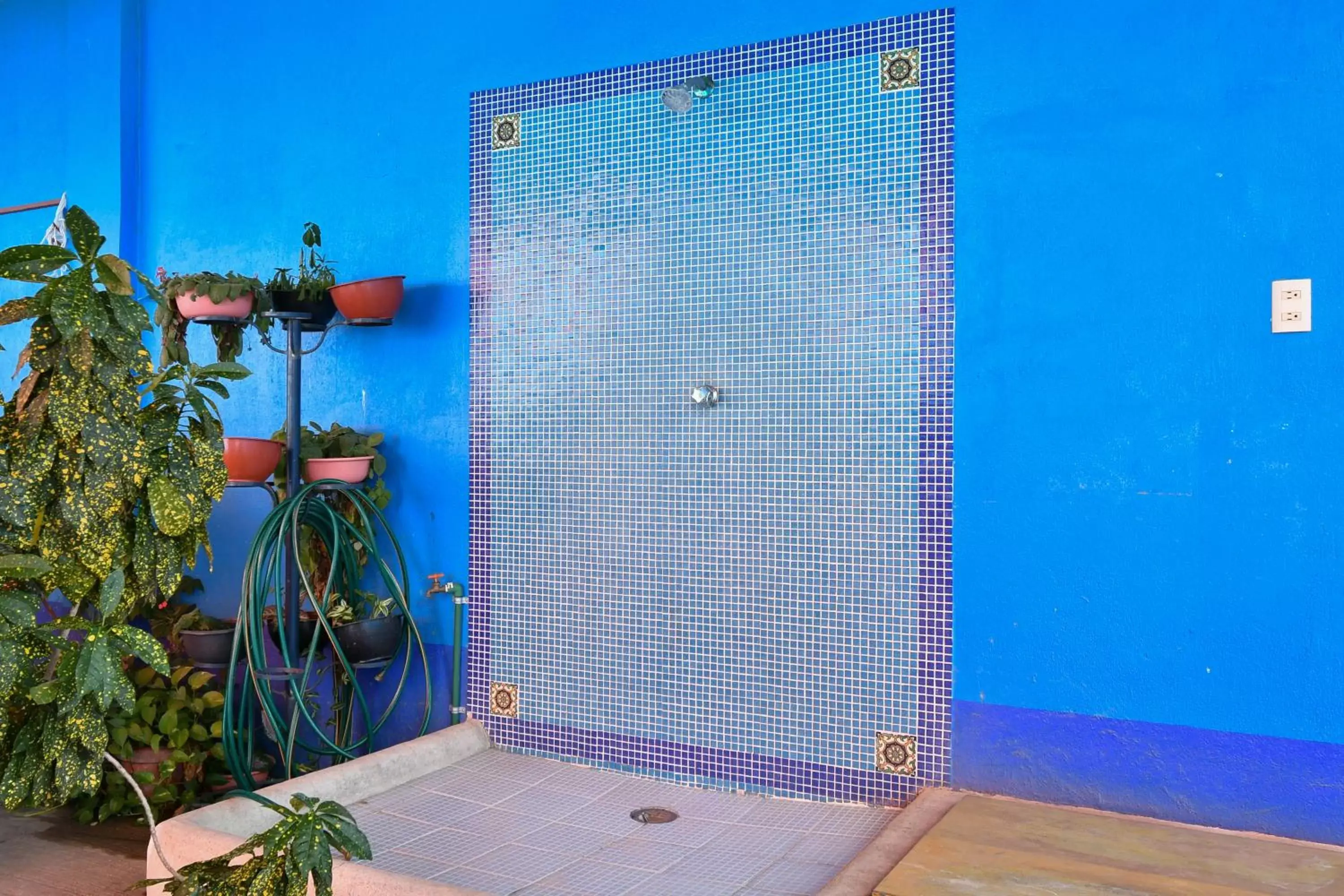 Shower in Hotel Costamar, Puerto Escondido