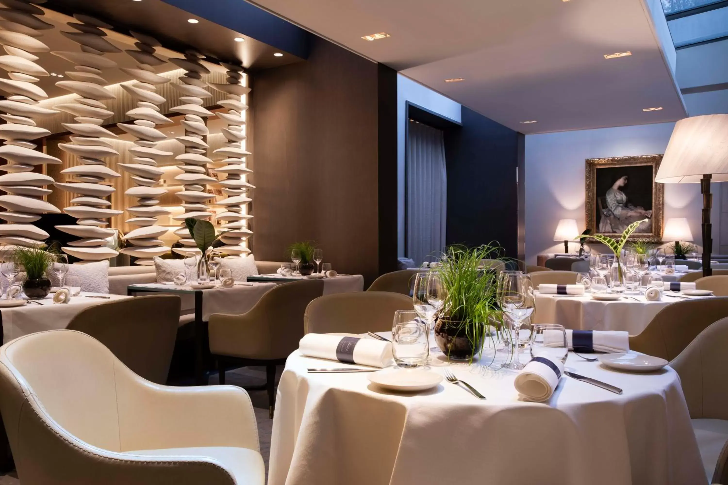 Restaurant/Places to Eat in Hotel De Sers Champs Elysees