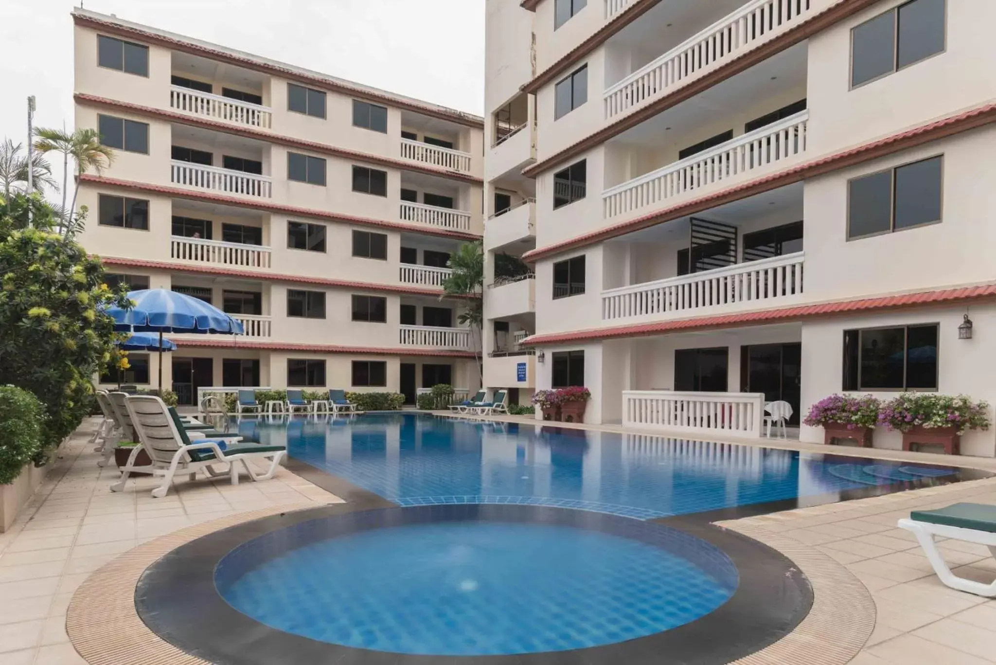 Facade/entrance in The Residence Garden Facade/entrance in The Residence Garden