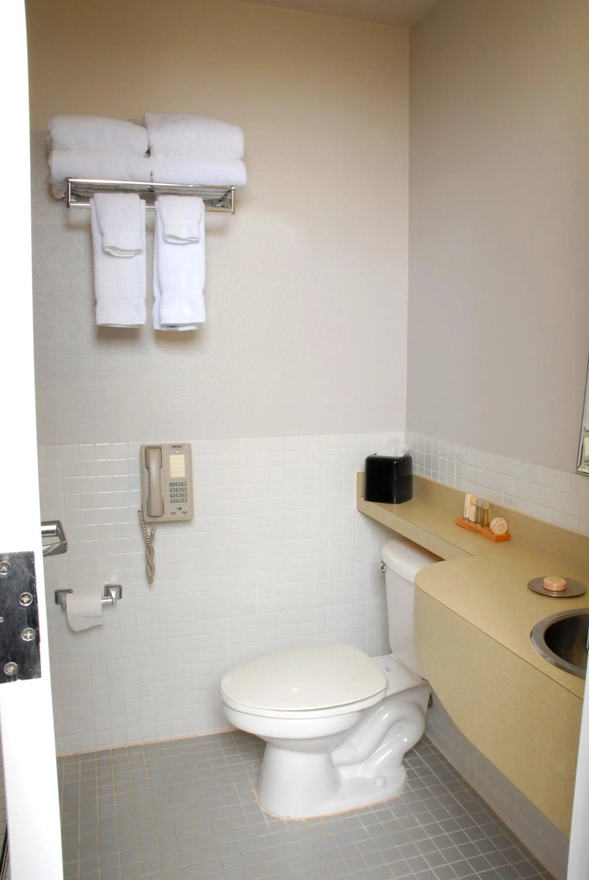 Bathroom in The EO Inn - Downtown Orlando