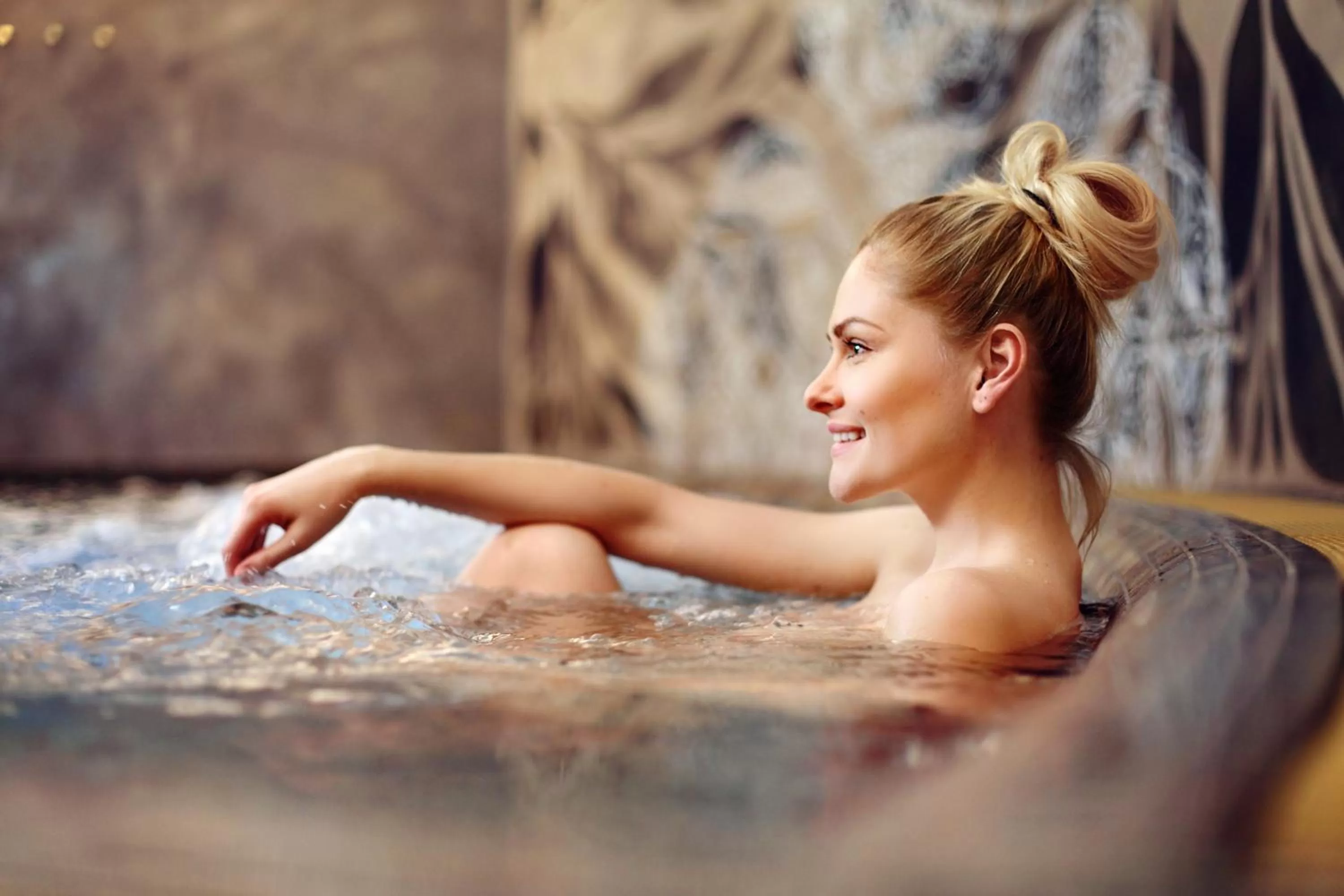 Hot Tub in Hotel Golden Key, 4 Stars Superior