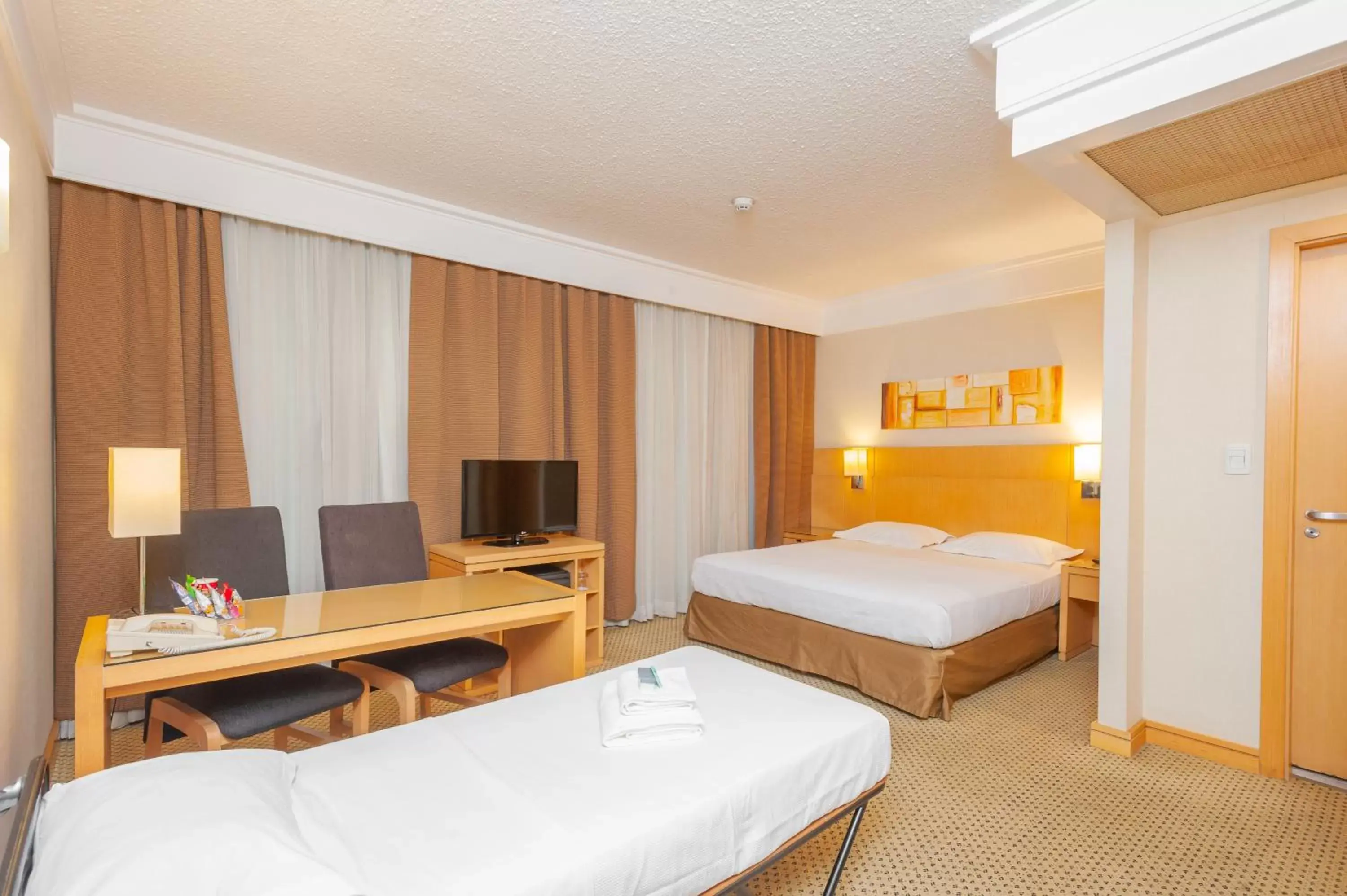 Deluxe Double Room with Extra Bed in Slaviero Guarulhos Aeroporto Deluxe Double Room with Extra Bed in Slaviero Guarulhos Aeroporto