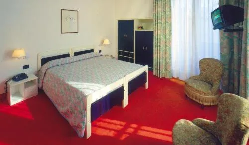 Day, Bed in Albergo Ristorante Della Torre