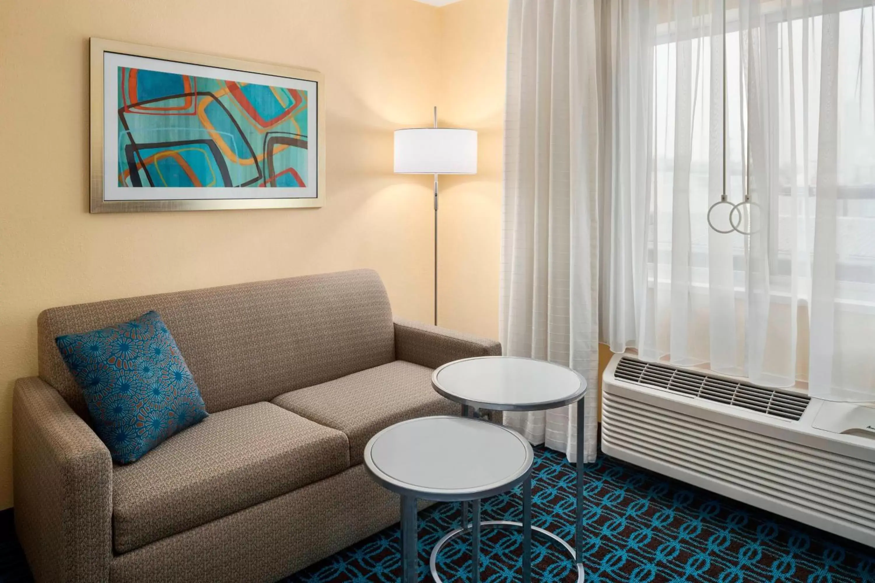 Bedroom, Seating Area in Fairfield Inn & Suites Lima