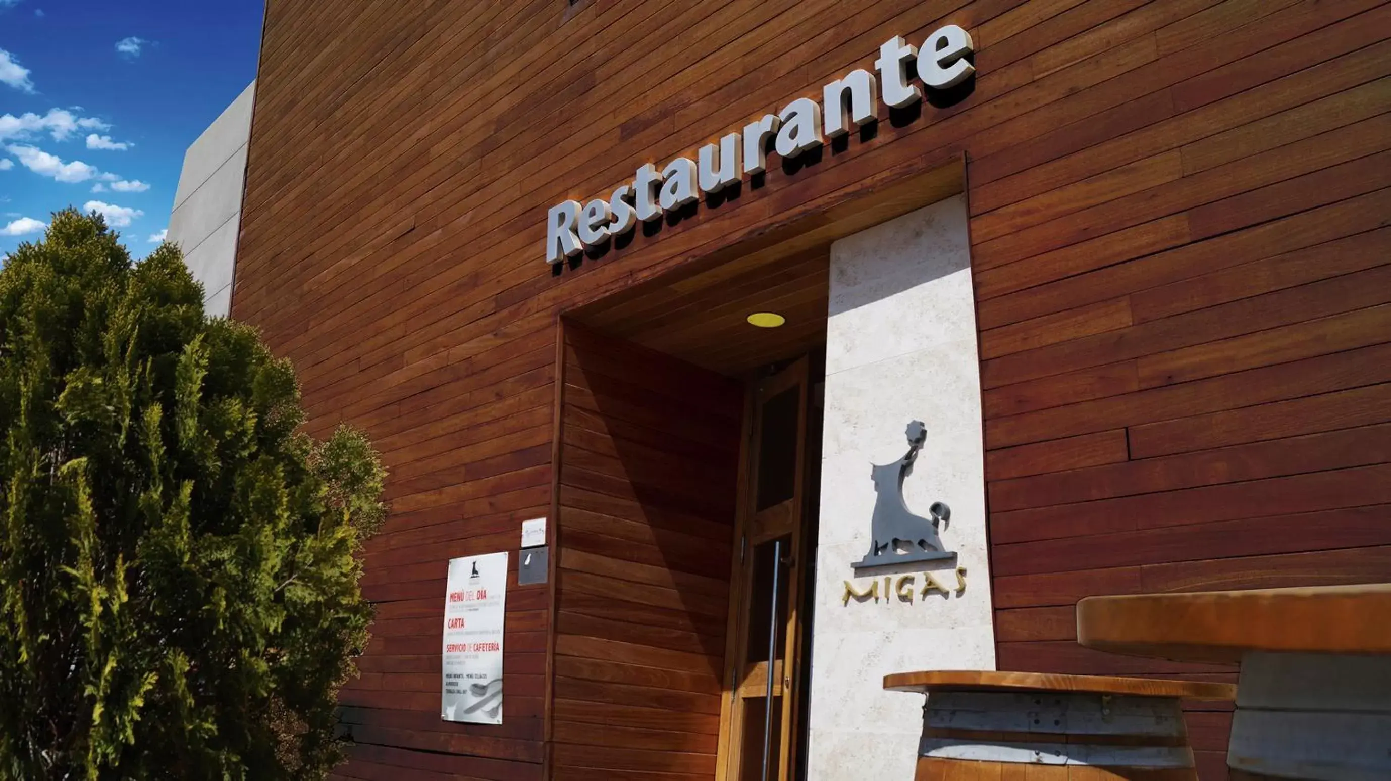Restaurant/places to eat, Property Building in Spa Hotel Ciudad de Teruel