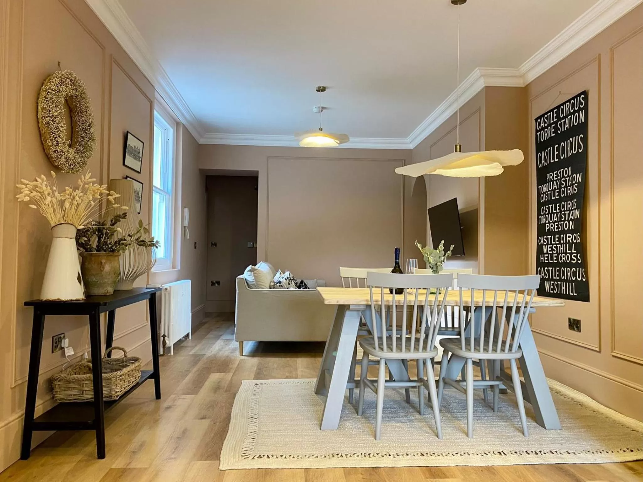 Railway House York by Chateau Anna