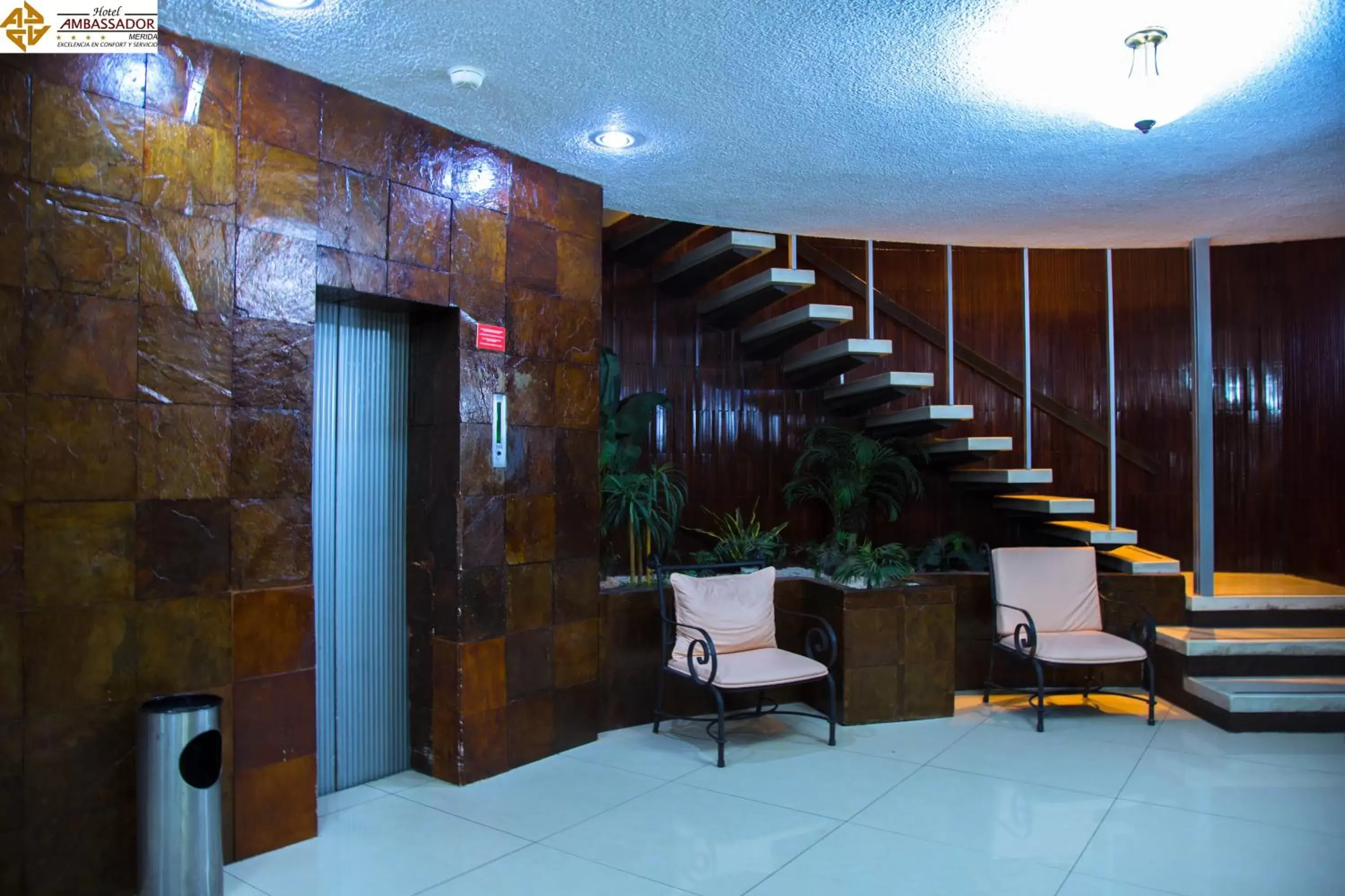 Lobby or reception in Hotel Ambassador Mérida
