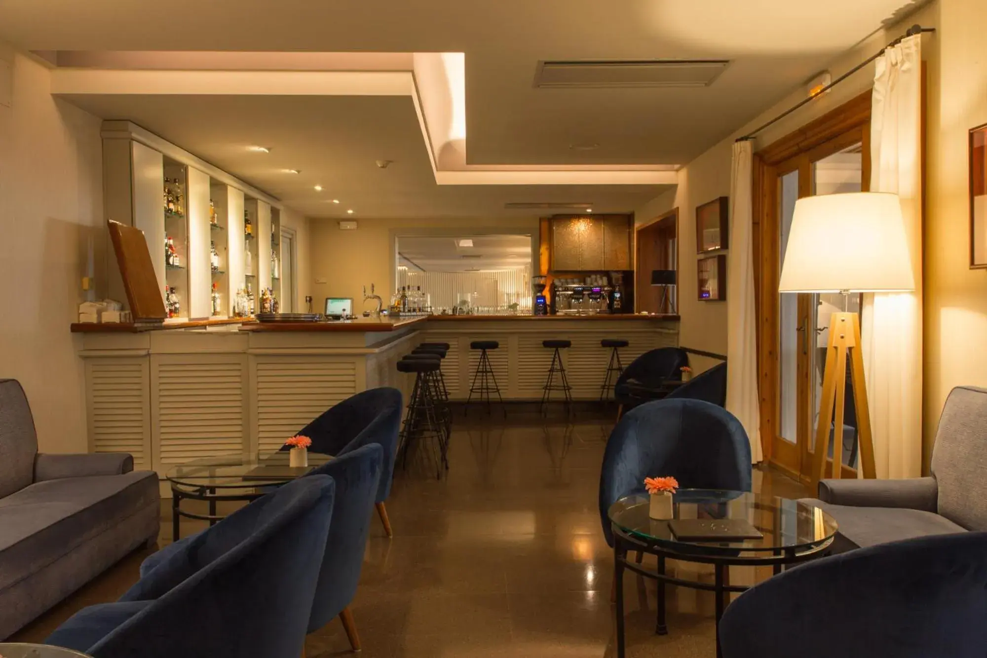 Lounge or bar in Hotel Santa Marta Lounge or bar in Hotel Santa Marta