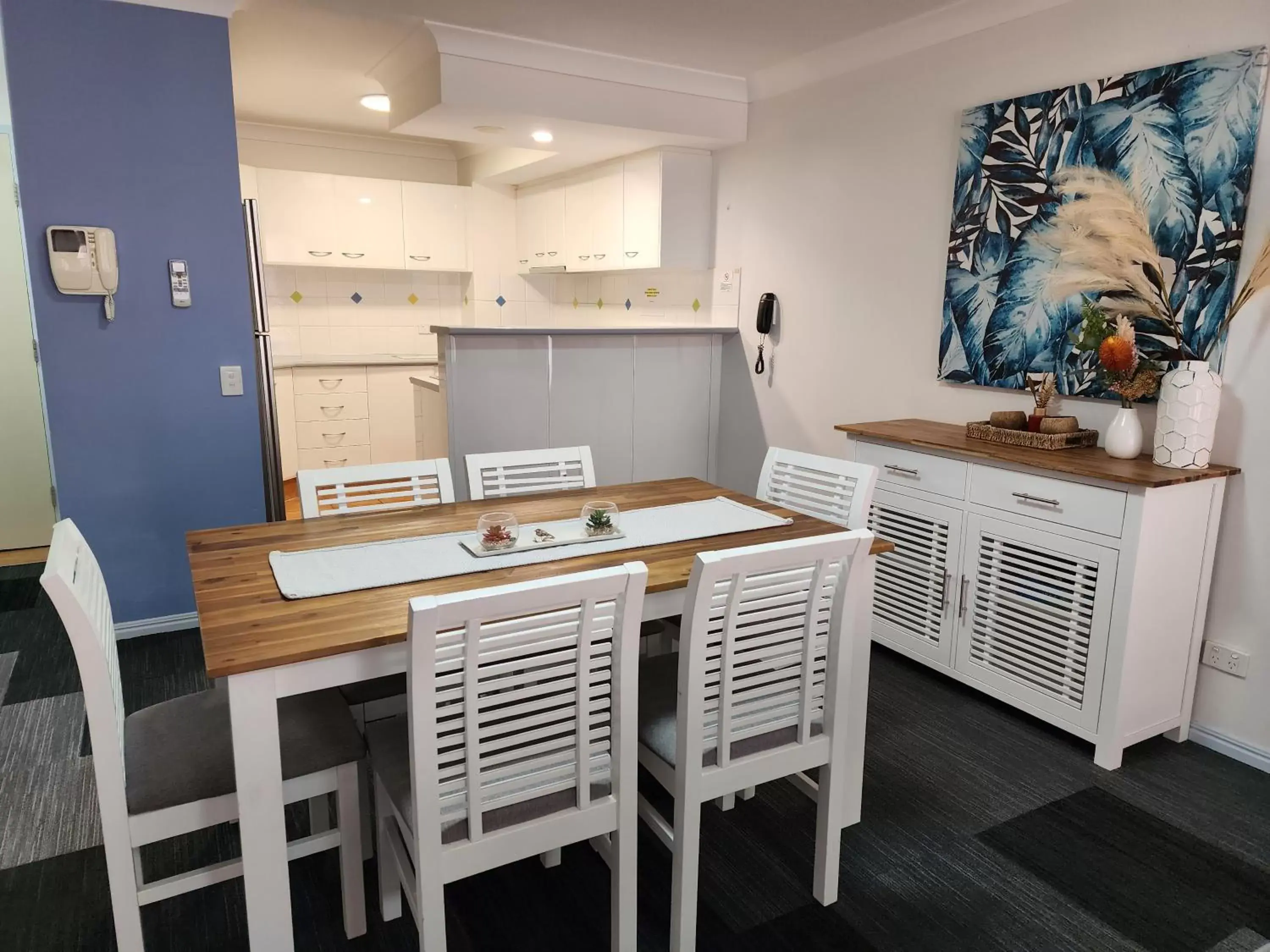 Kitchen/Kitchenette in Fairways Golf & Beach Retreat Bribie Island