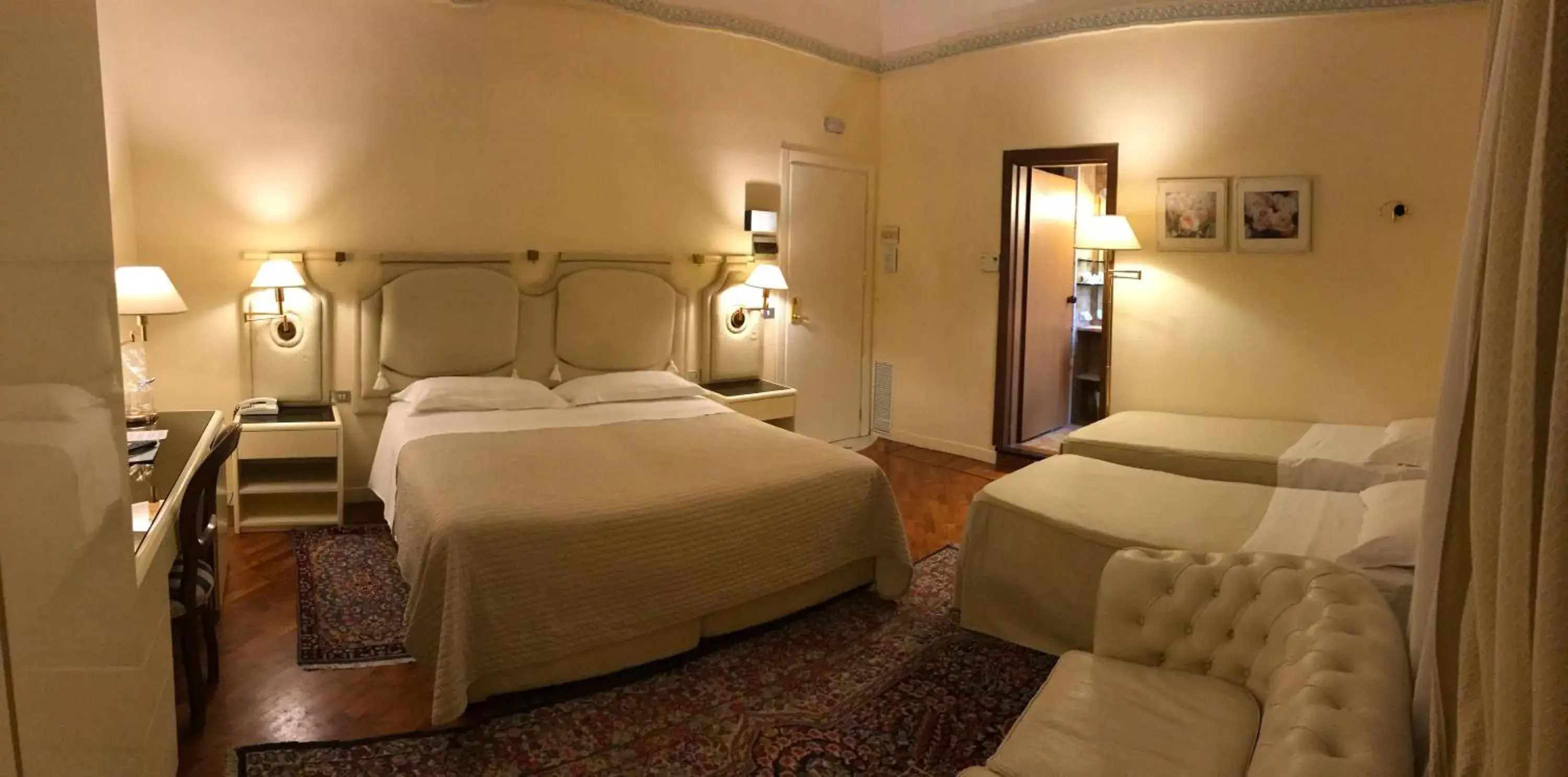 Photo of the whole room in Grand Hotel Tettuccio