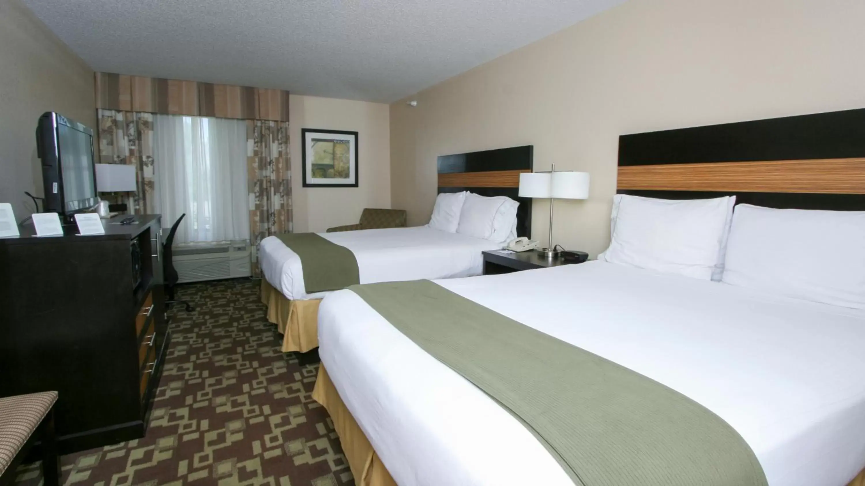 Bed in Country Inn & Suites by Radisson, Shelby, NC