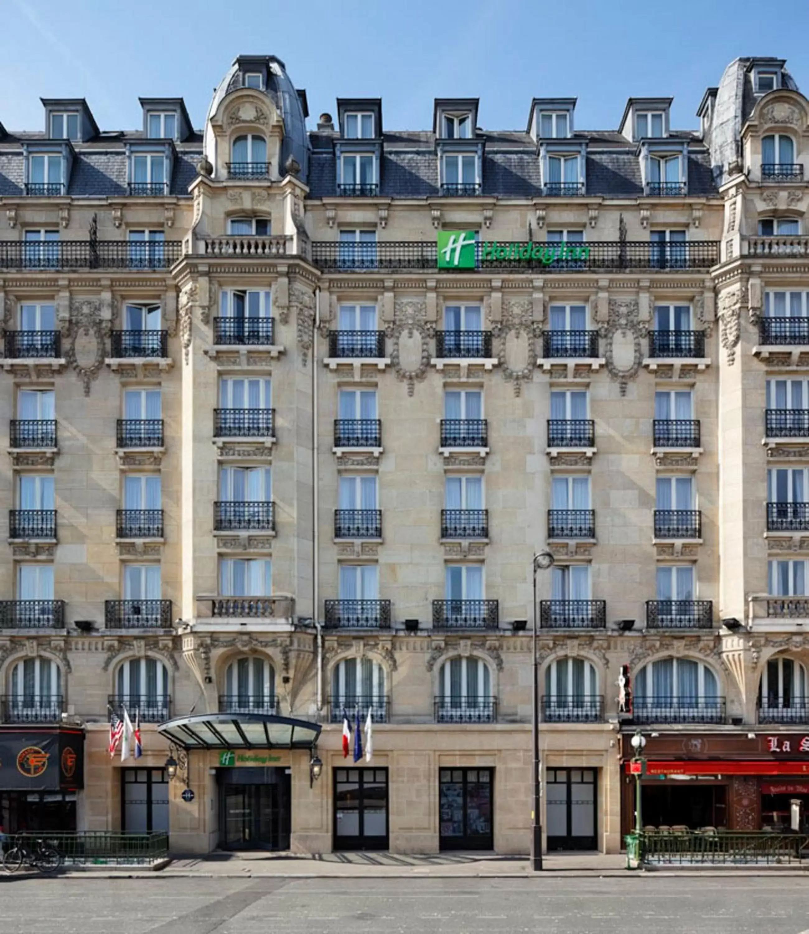 Property Building in Holiday Inn Paris Gare de l'Est, an IHG Hotel