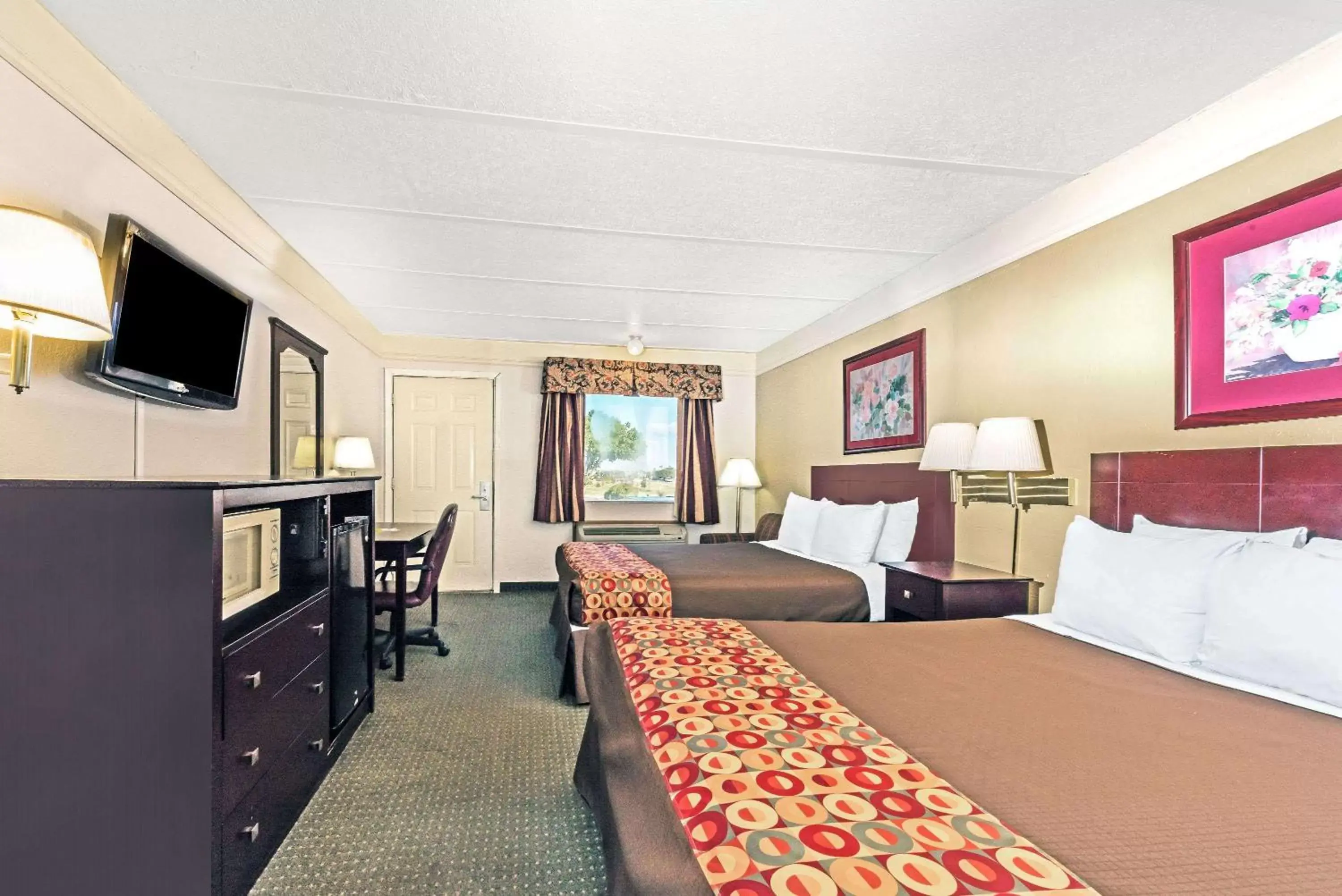 Photo of the whole room in Days Inn by Wyndham Gainesville