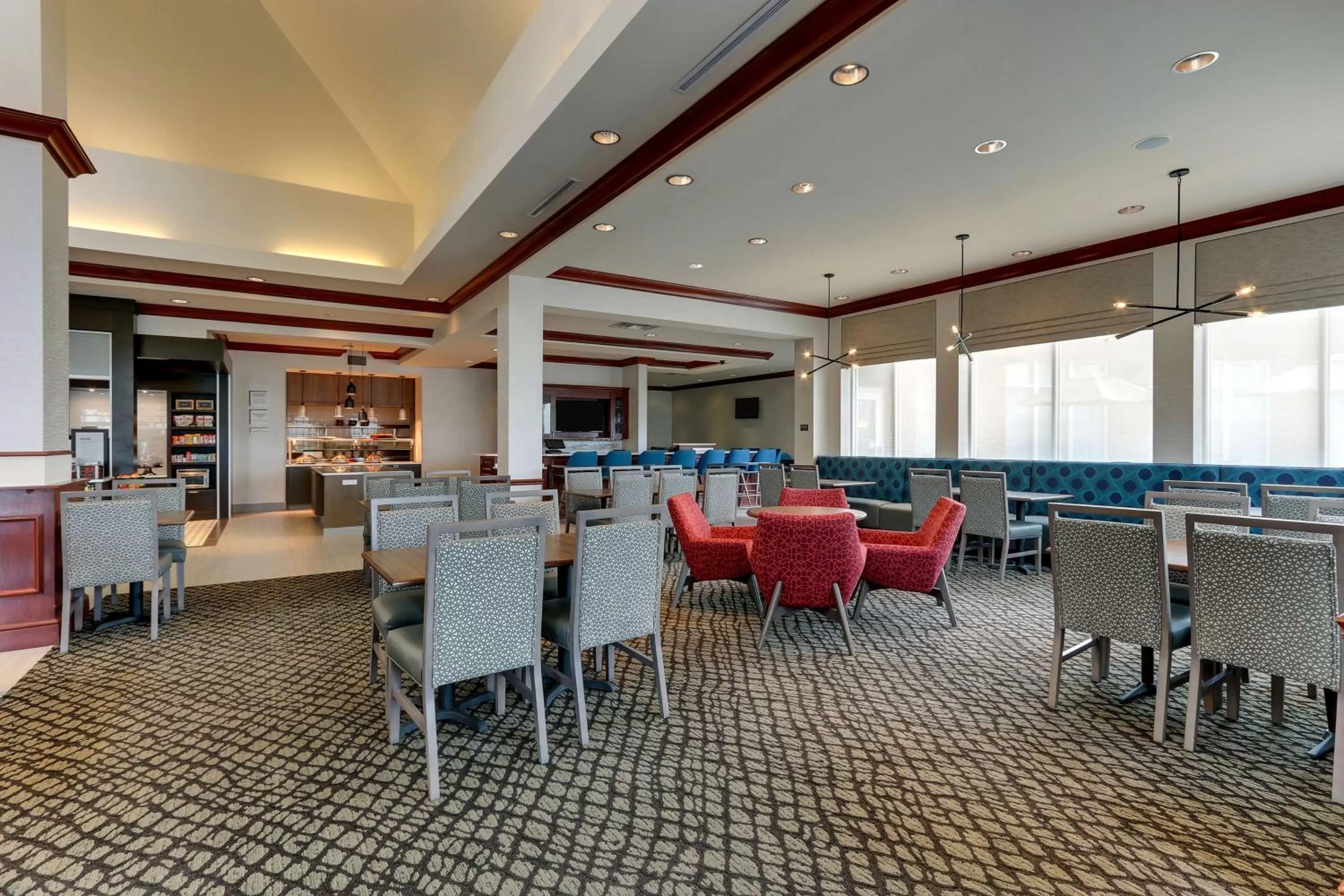 Restaurant/places to eat in Hilton Garden Inn Indianapolis Airport