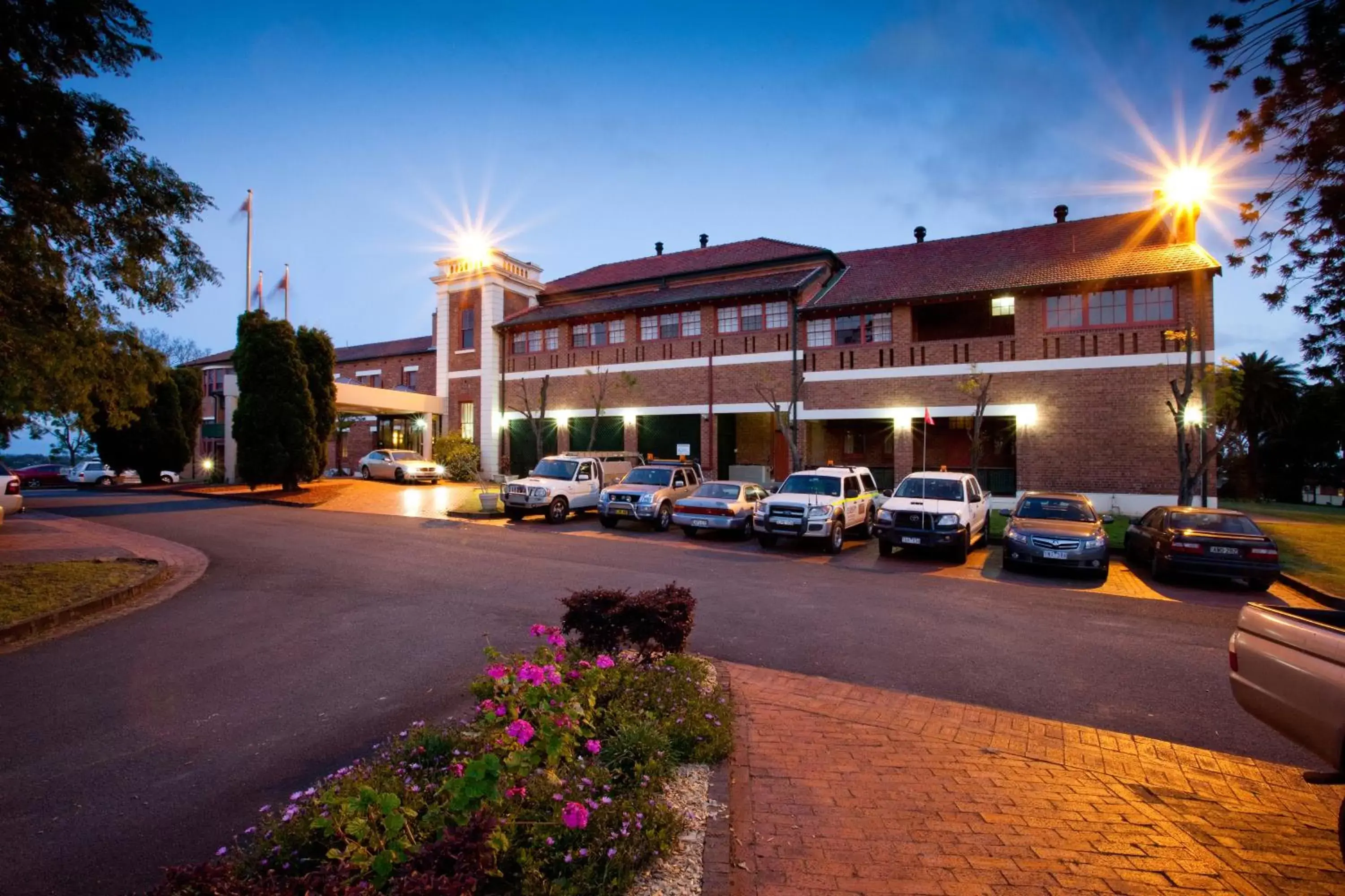 Facade/entrance, Property Building in Mercure Maitland Monte Pio