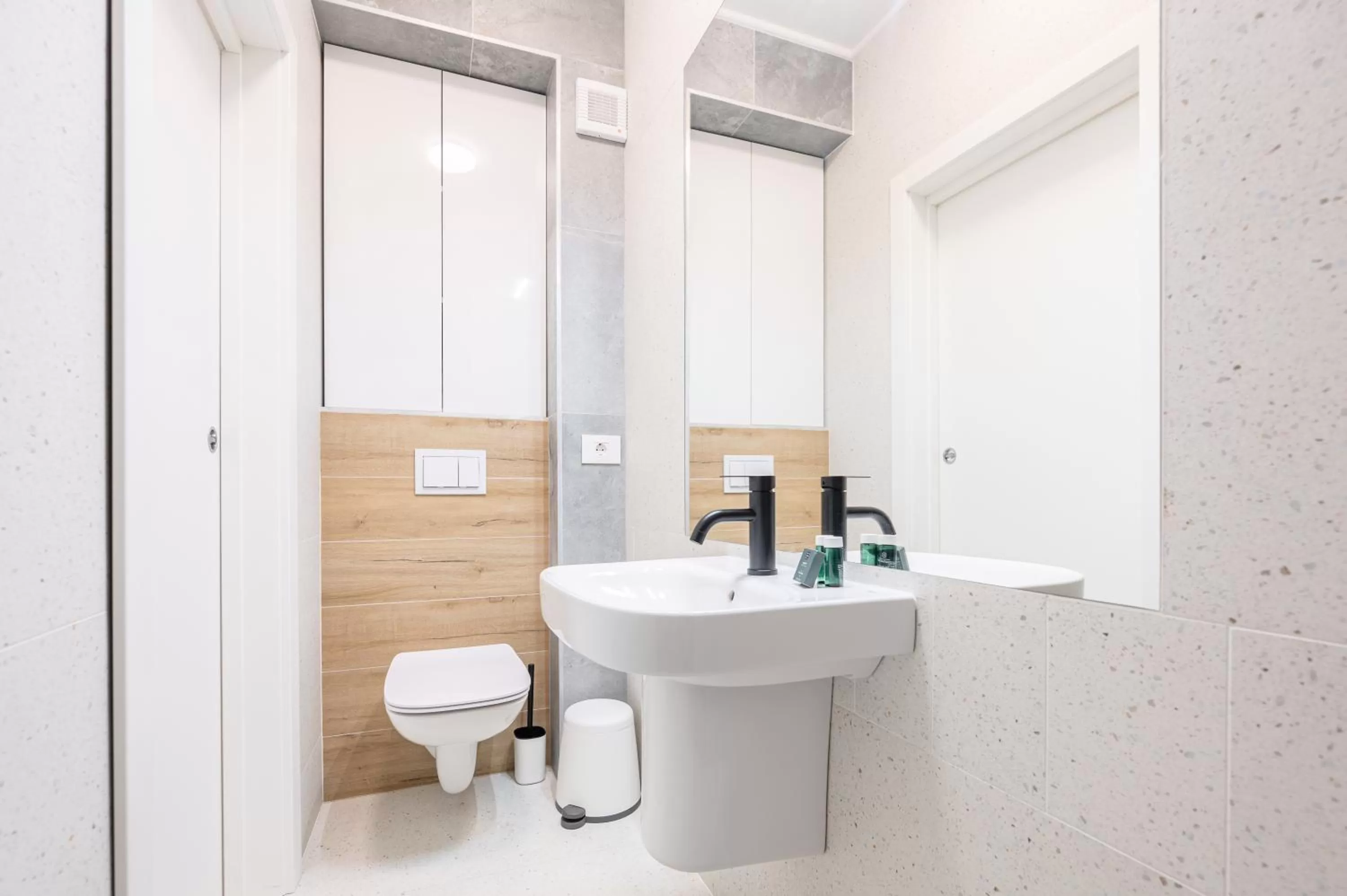 Toilet in Prima by the River