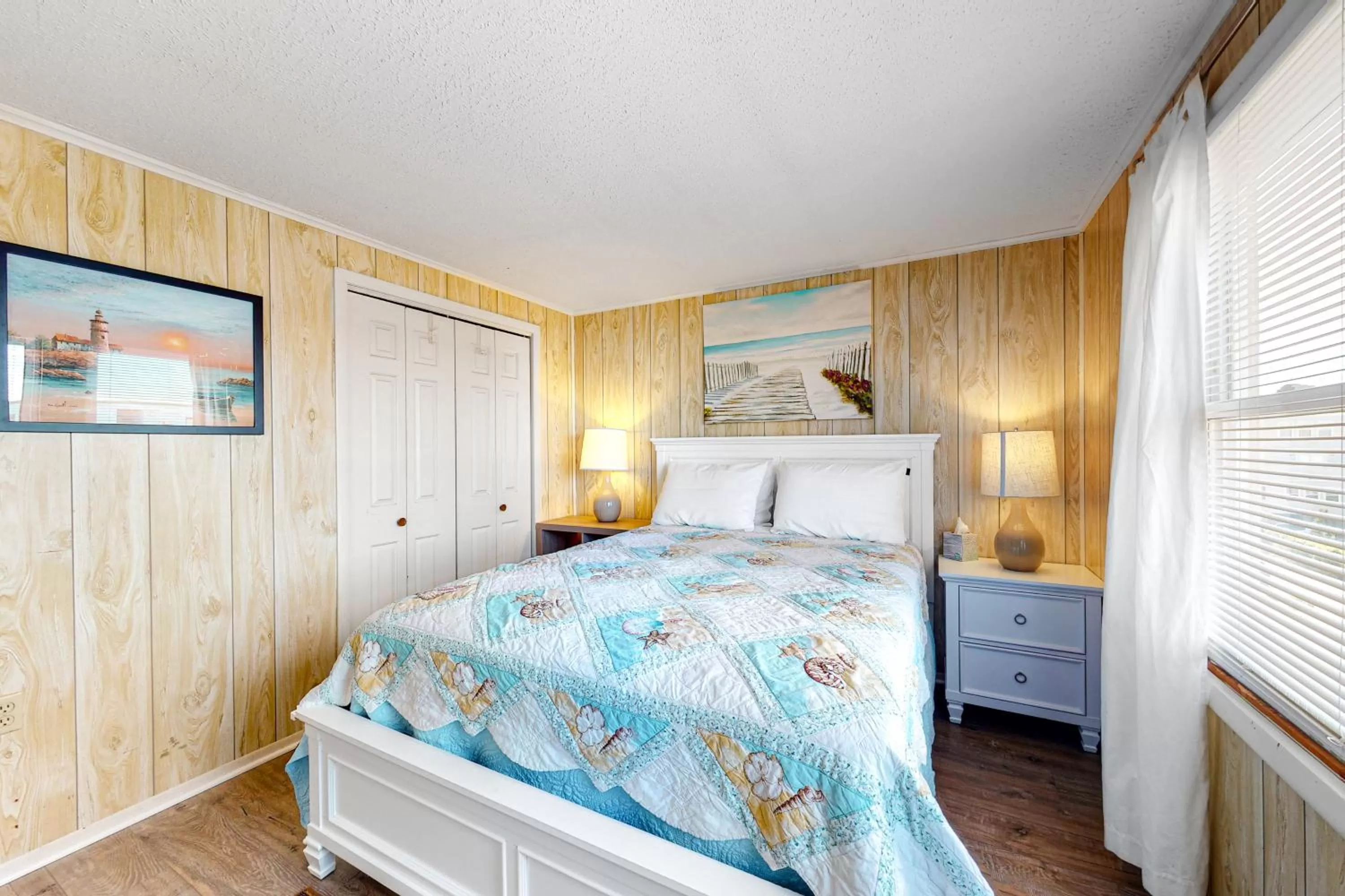 Bed in Ocean Point II