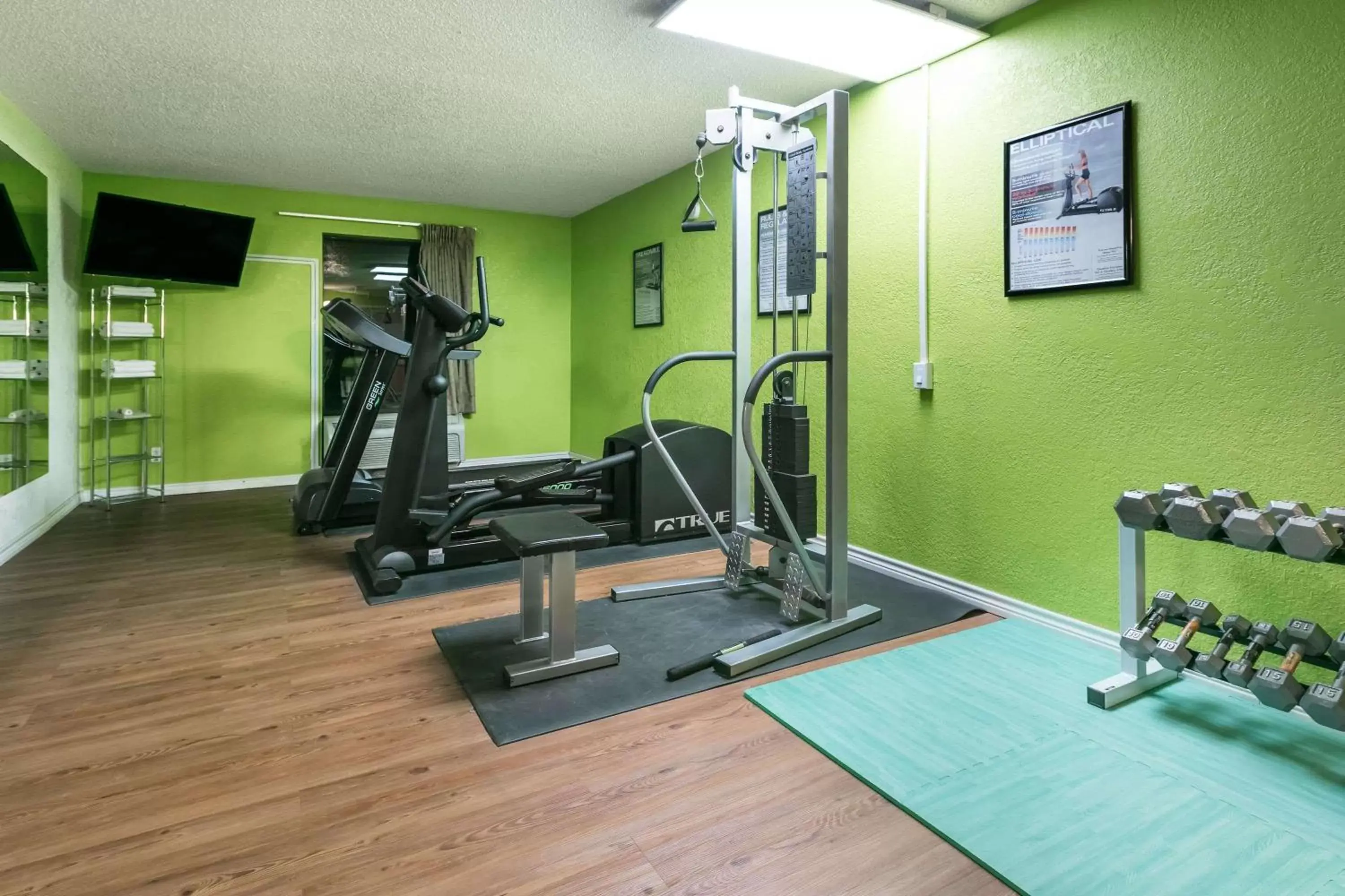 Fitness centre/facilities in Super 8 by Wyndham Ft Stockton Fitness centre/facilities in Super 8 by Wyndham Ft Stockton
