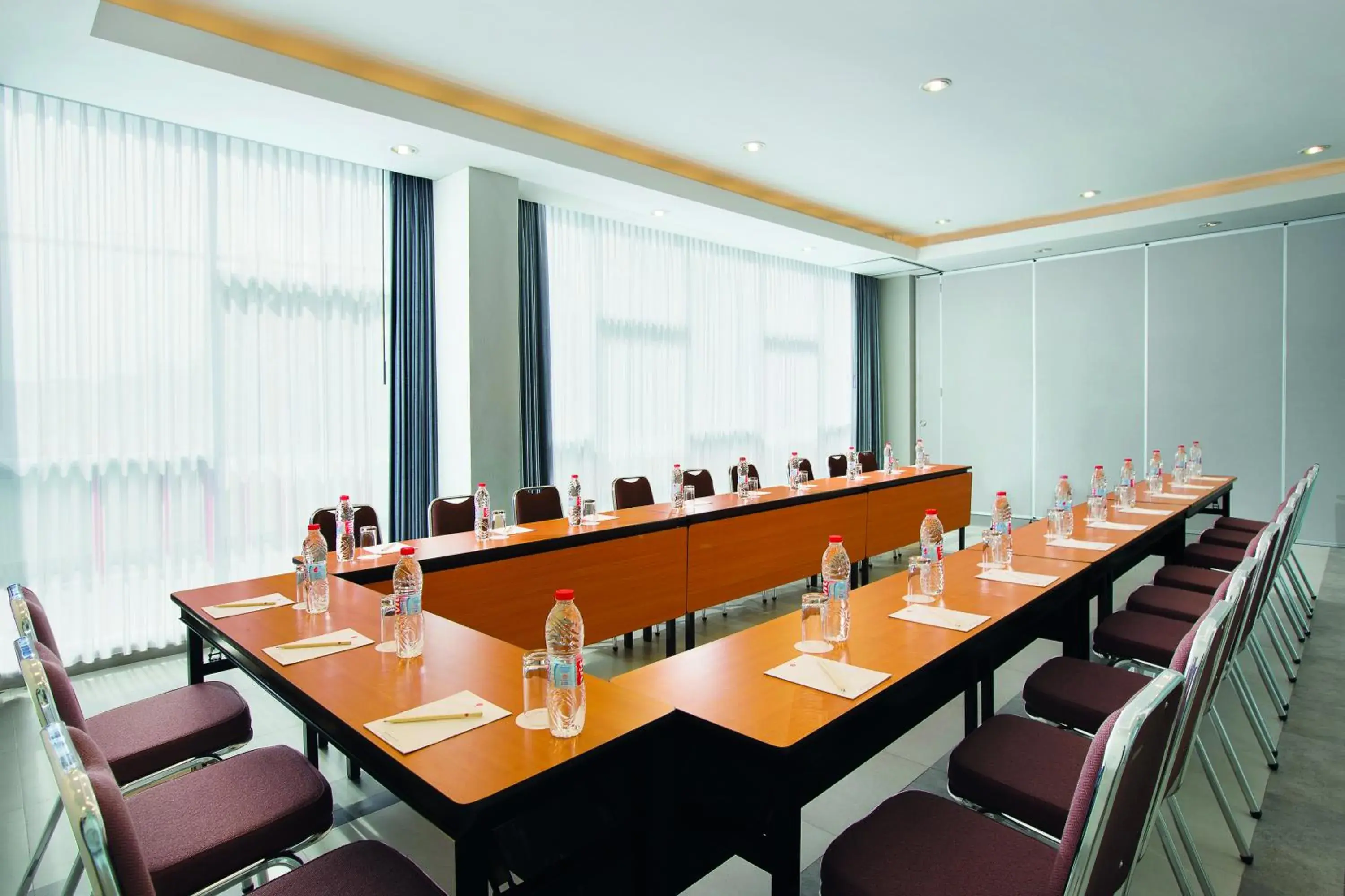 Meeting/conference room in Amaris Hotel Darmo - Surabaya