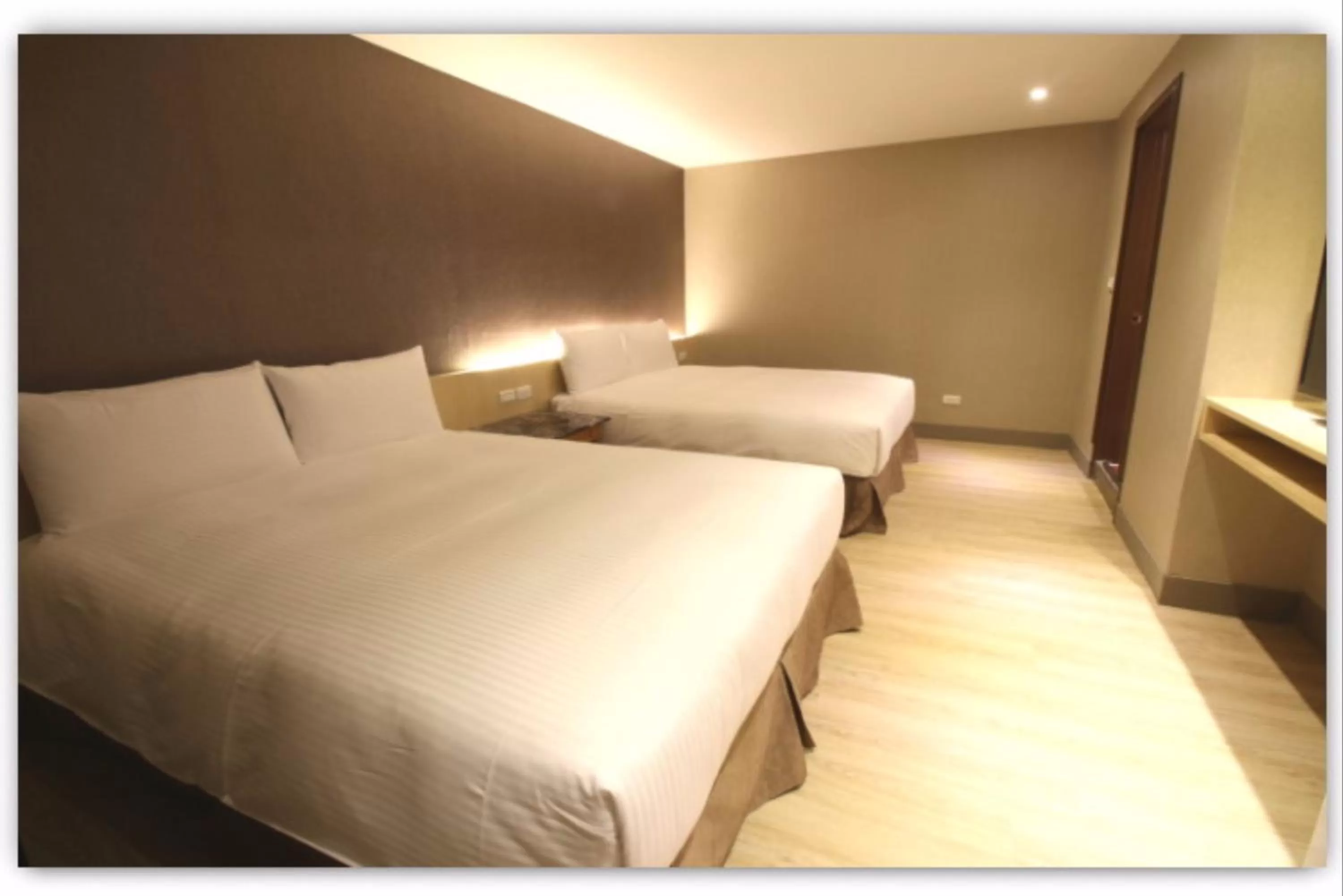 bunk bed in Simple Life Kaohsiung