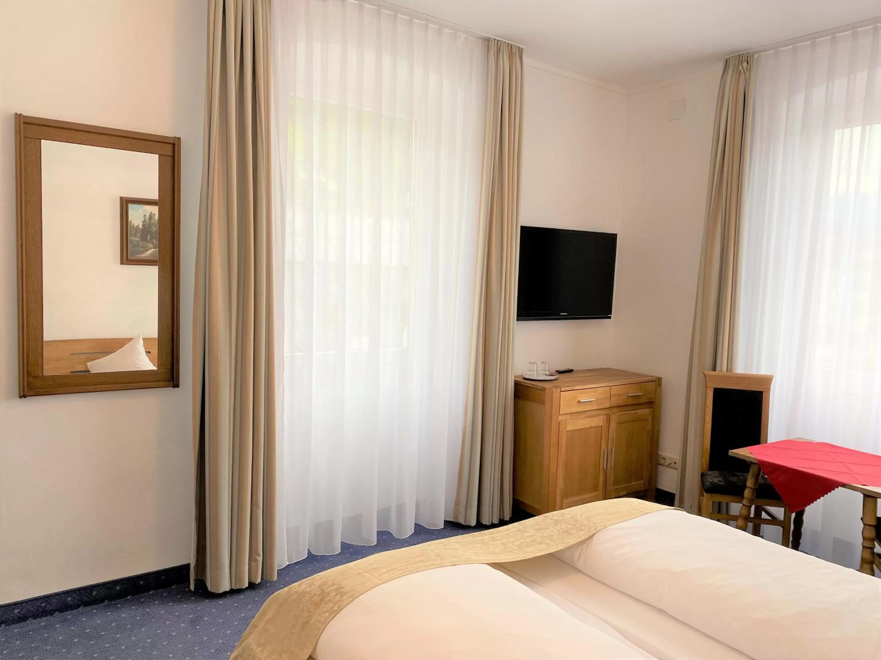 Photo of the whole room, Bed in Hotel Schwabenwirt