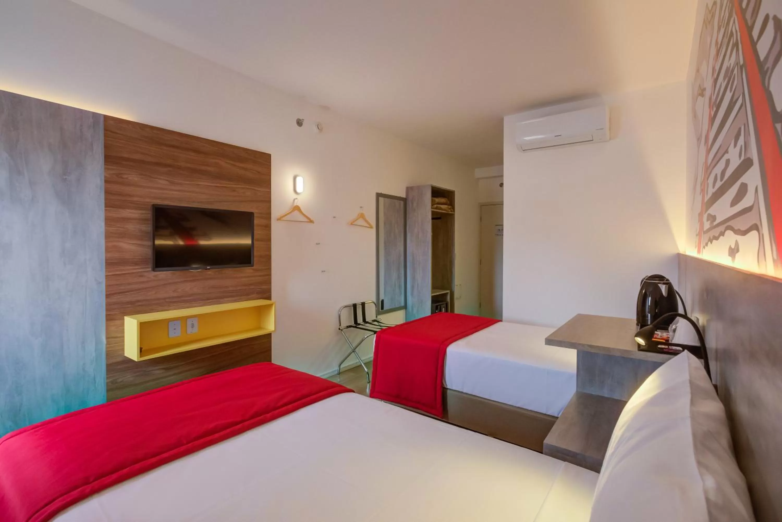 Photo of the whole room in Ramada Encore Cruzeiro