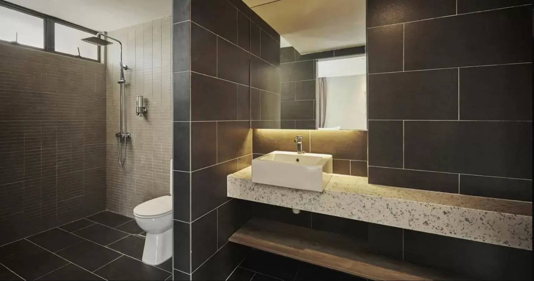 Bathroom in Tropics Eight Suites Bathroom in Tropics Eight Suites