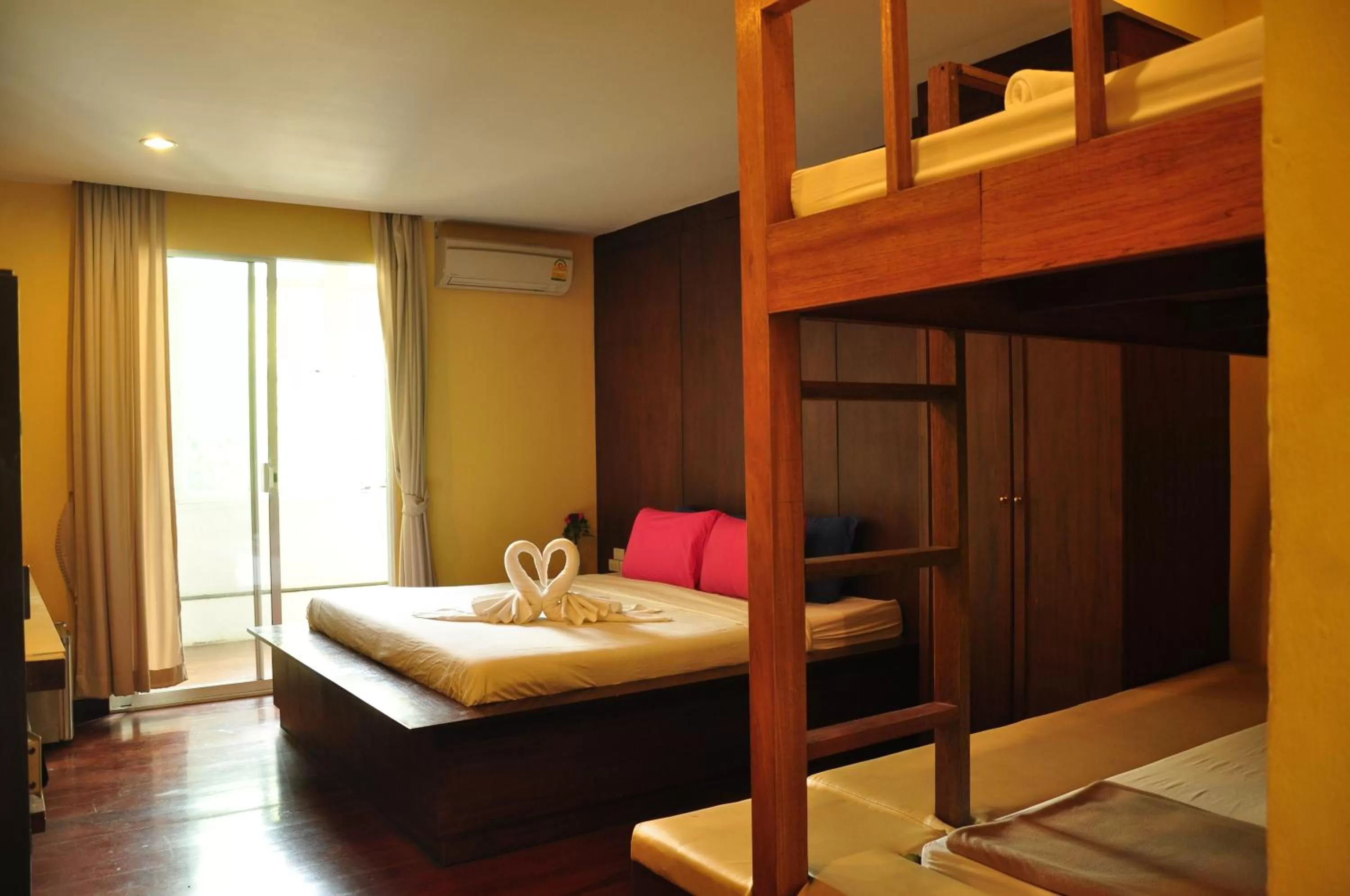 Day, Bed in Sabye Bangkok