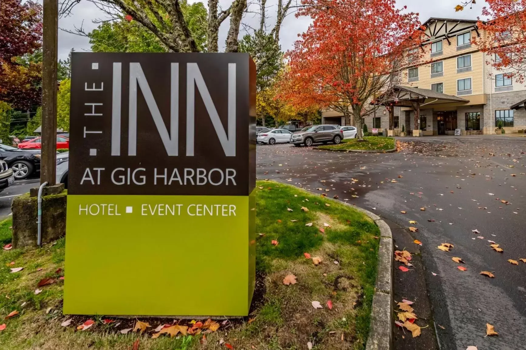 Property building in The INN at Gig Harbor