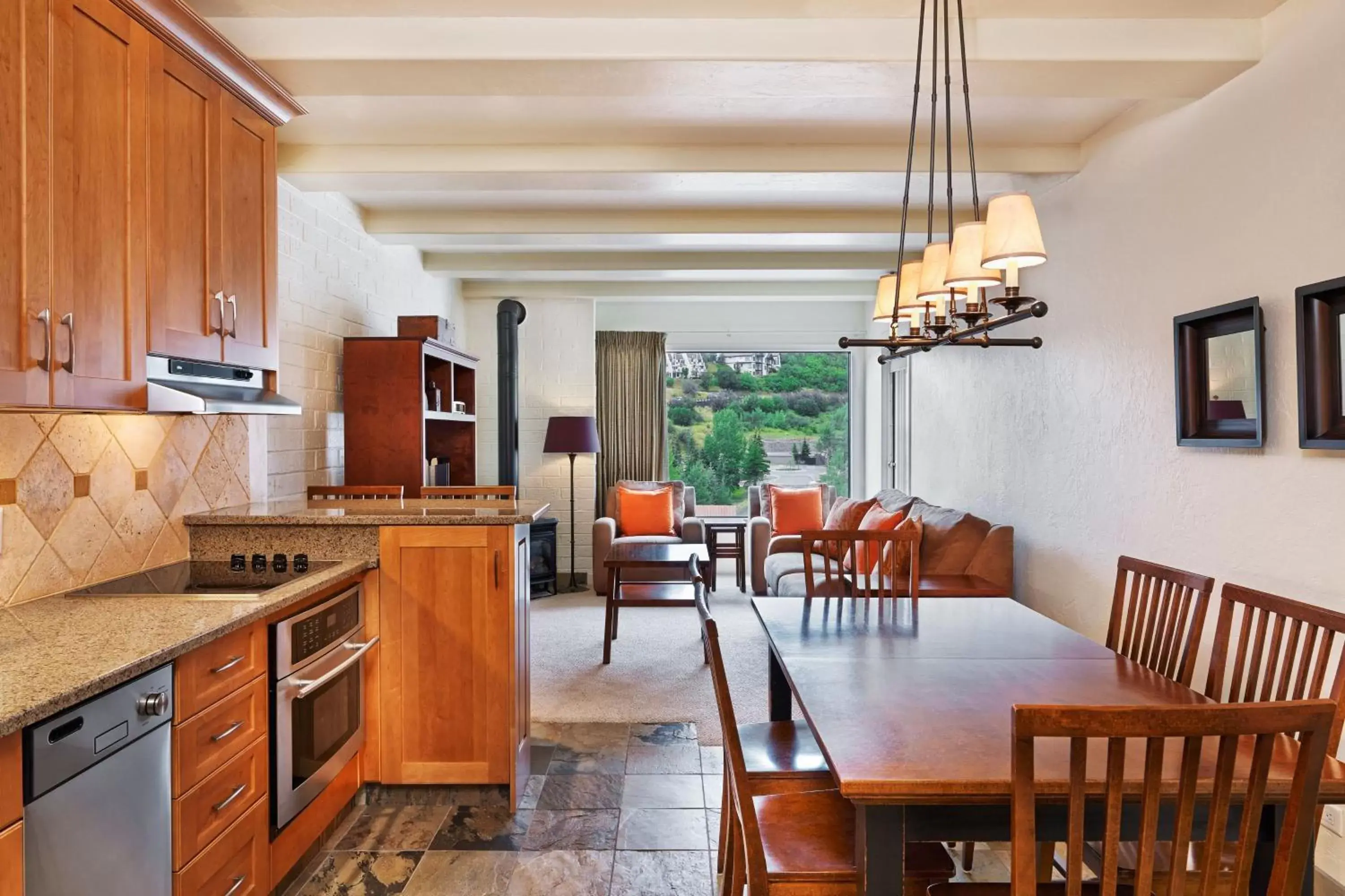 Bedroom, Restaurant/Places to Eat in Sheraton Steamboat Resort Villas