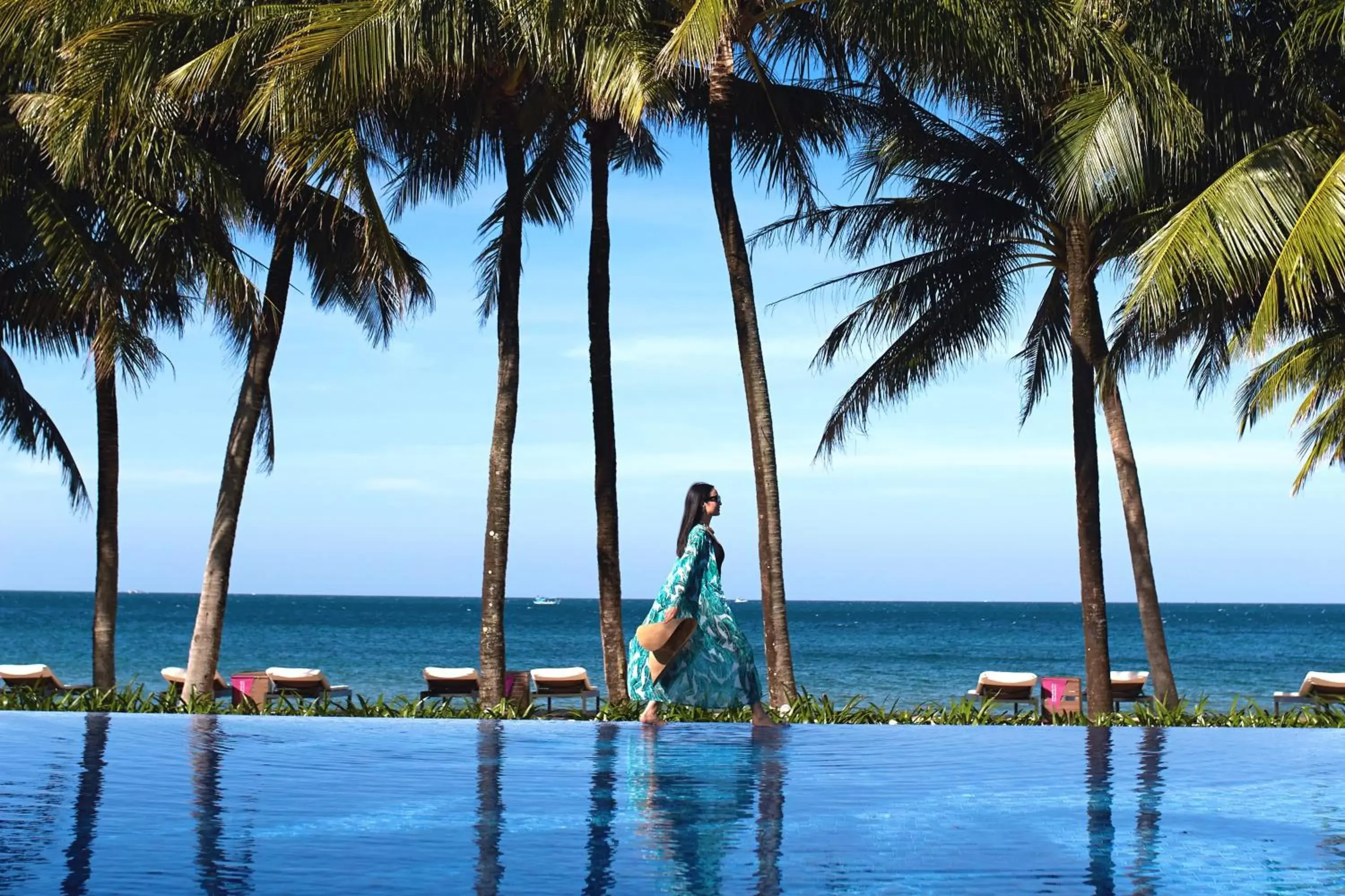 Swimming pool in Salinda Resort Phu Quoc - Sparkling Wine Breakfast
