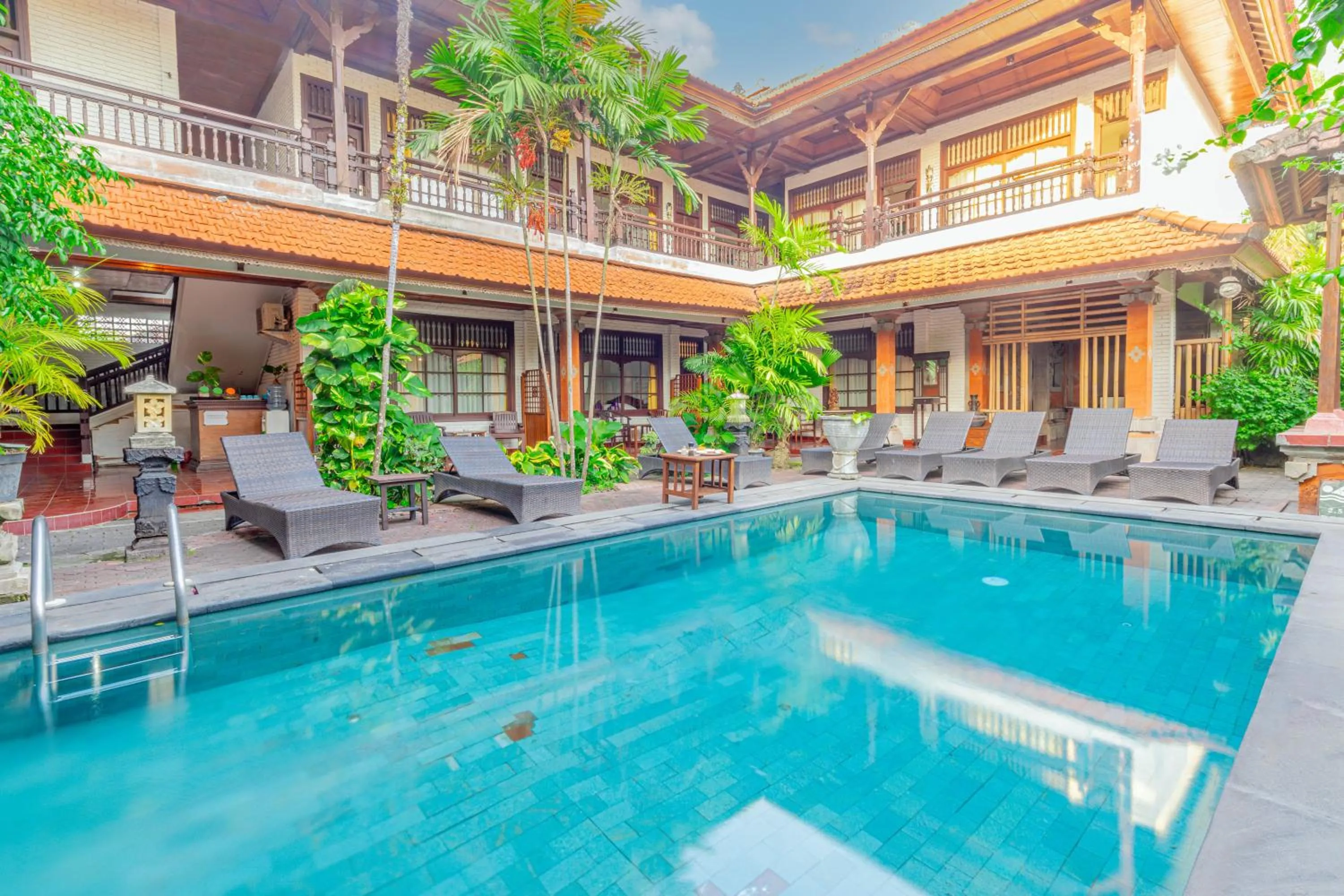 Swimming pool in Puri Mango Guest House Sanur