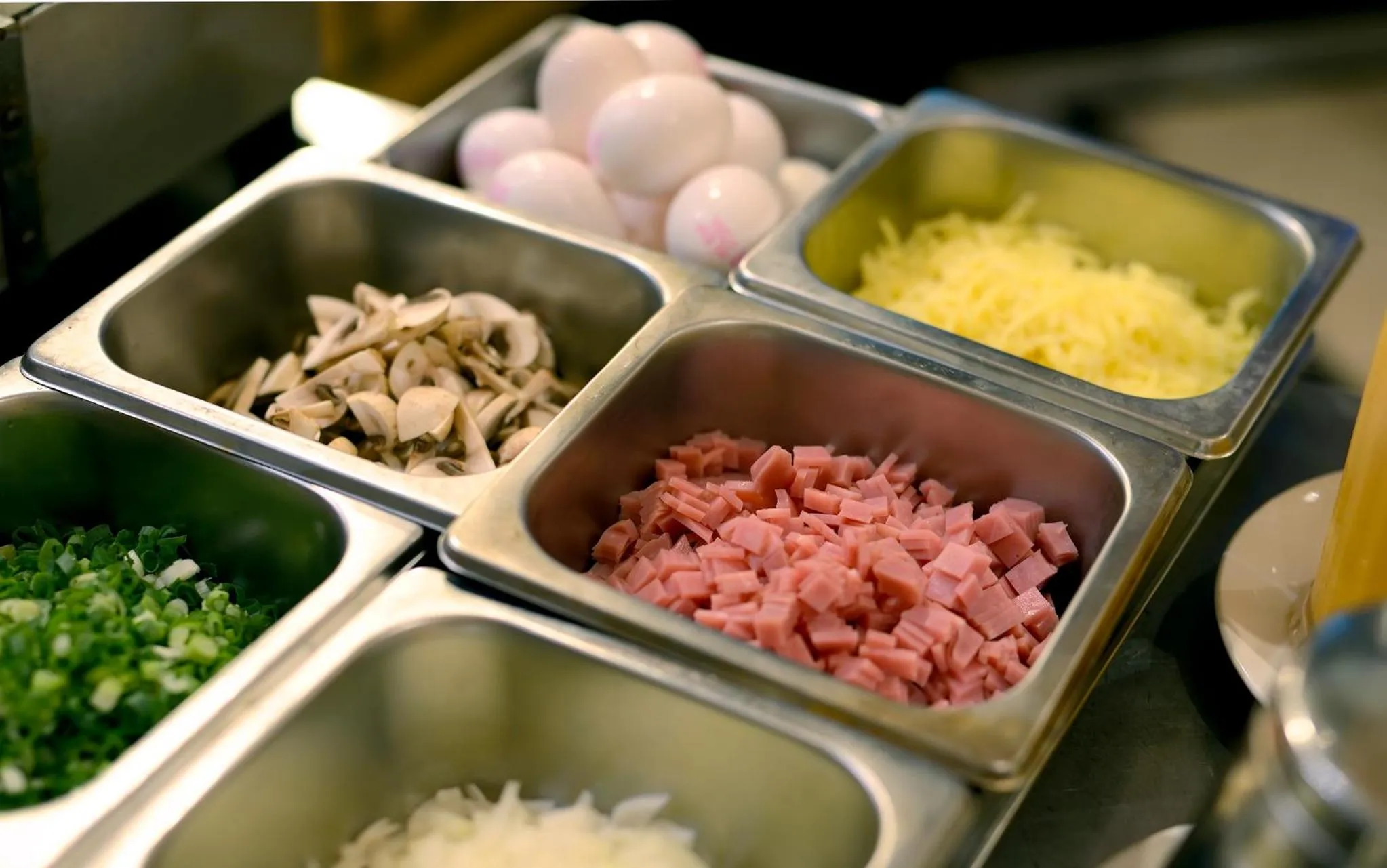 Buffet breakfast in Le Midi Hotel Jungli