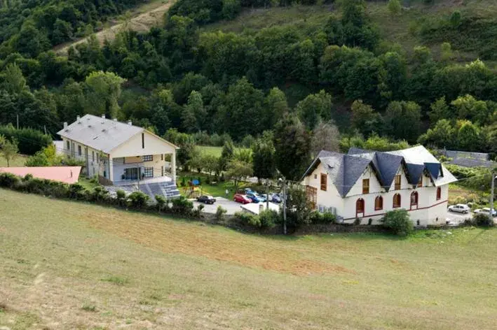 Property Building in Hotel Restaurante La Casilla