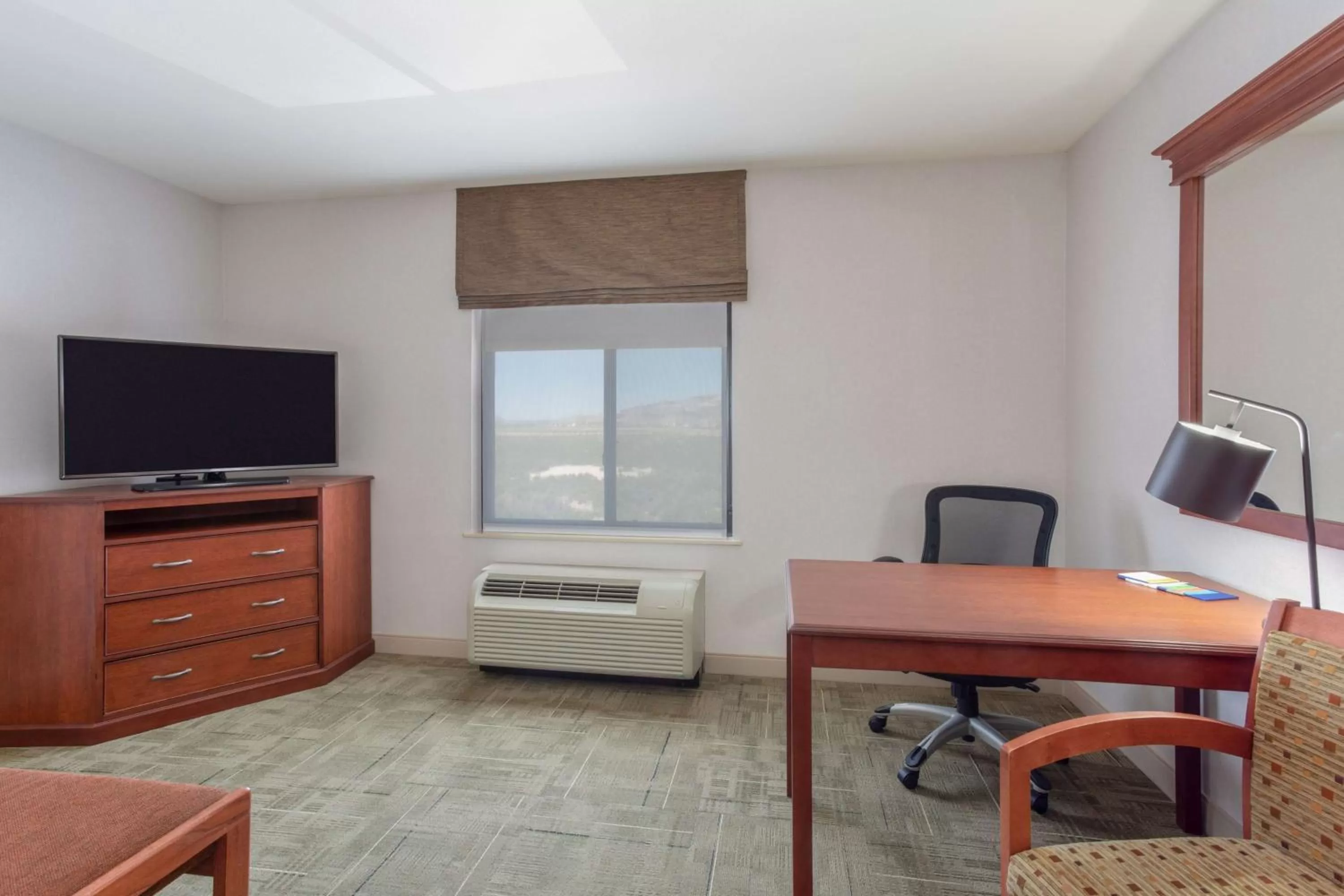 Bedroom in Hampton Inn Rock Springs