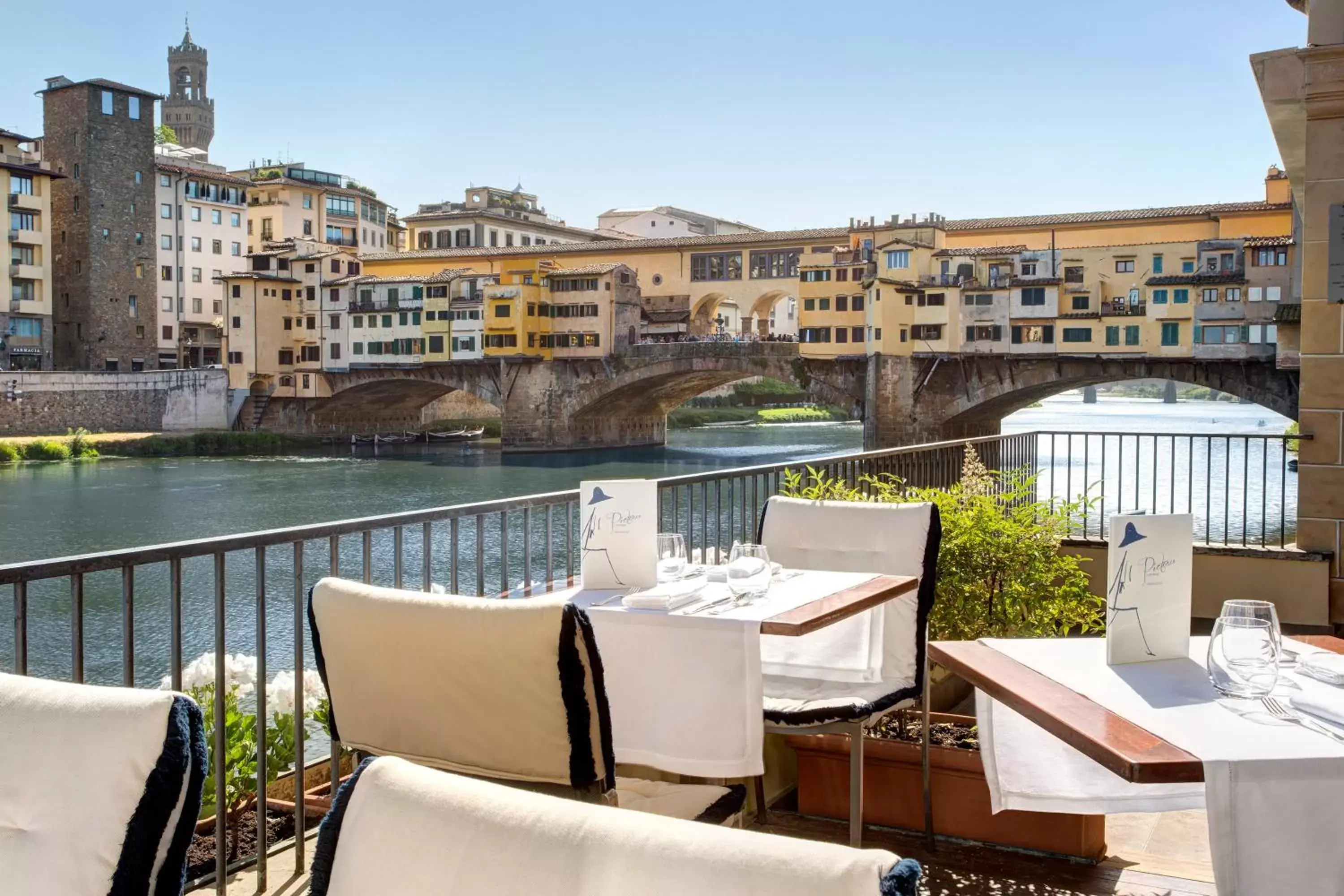 Lounge or bar in Hotel Lungarno - Lungarno Collection Lounge or bar in Hotel Lungarno - Lungarno Collection