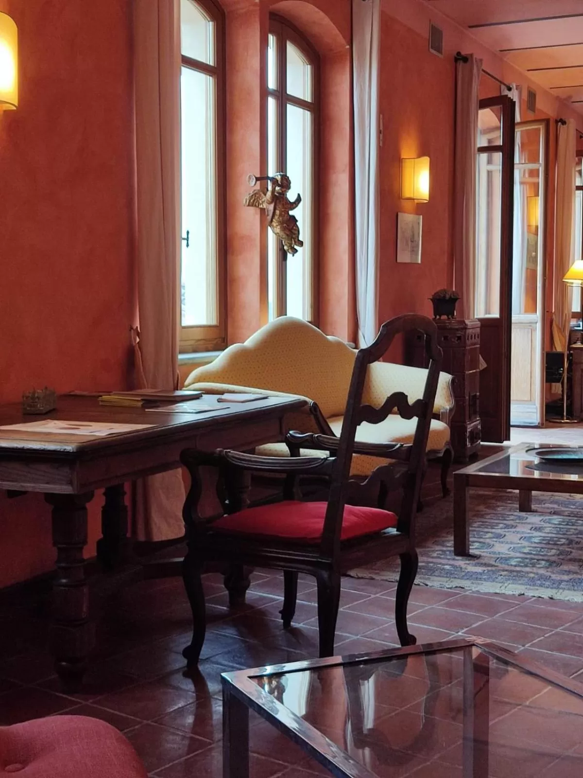 Lounge or bar in Foresteria Ristorante Conti Roero