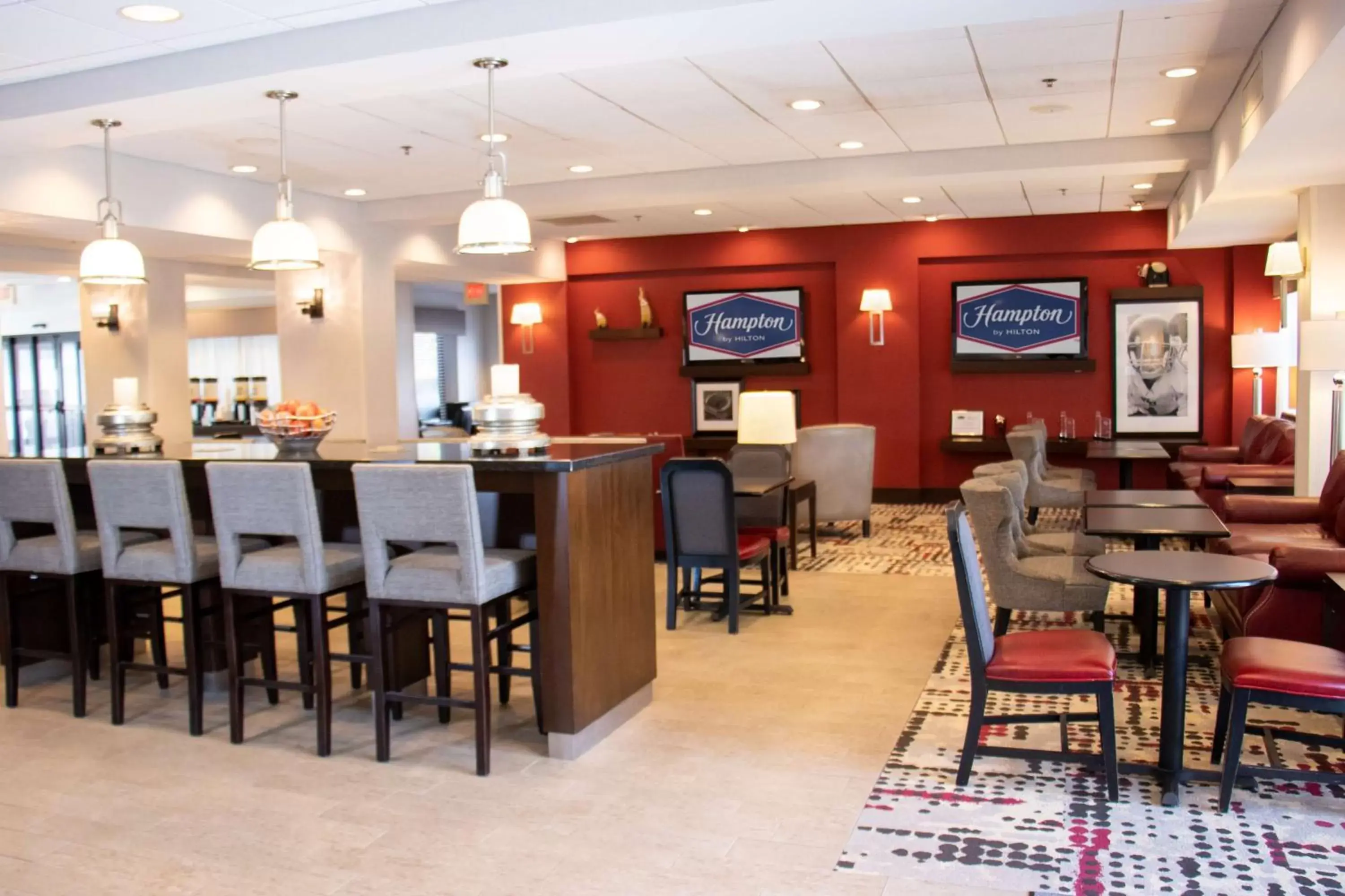 Lobby or reception, Restaurant/Places to Eat in Hampton Inn Tuscaloosa-University
